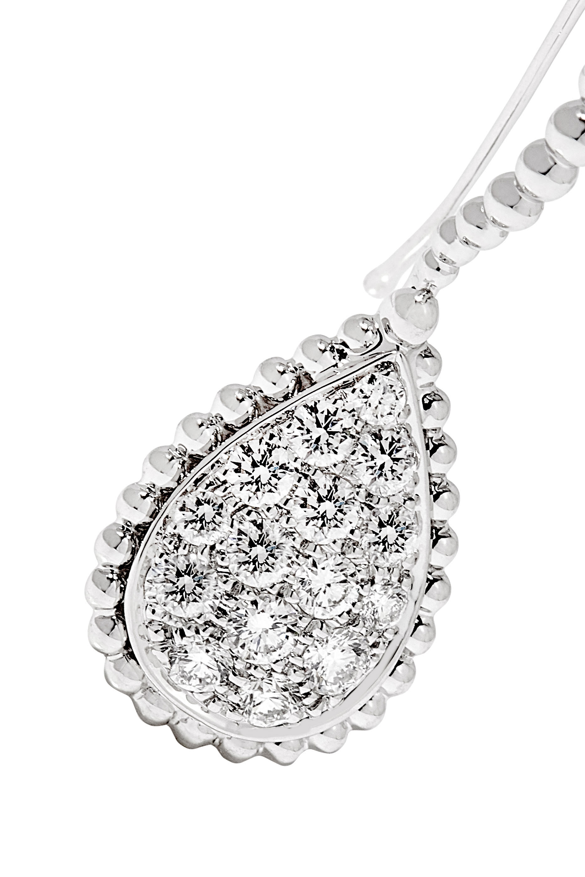 أقراط سيربنت بوهيم ذهب أبيض عيار 18 مرصعة بالماس بخطاف مقاس M