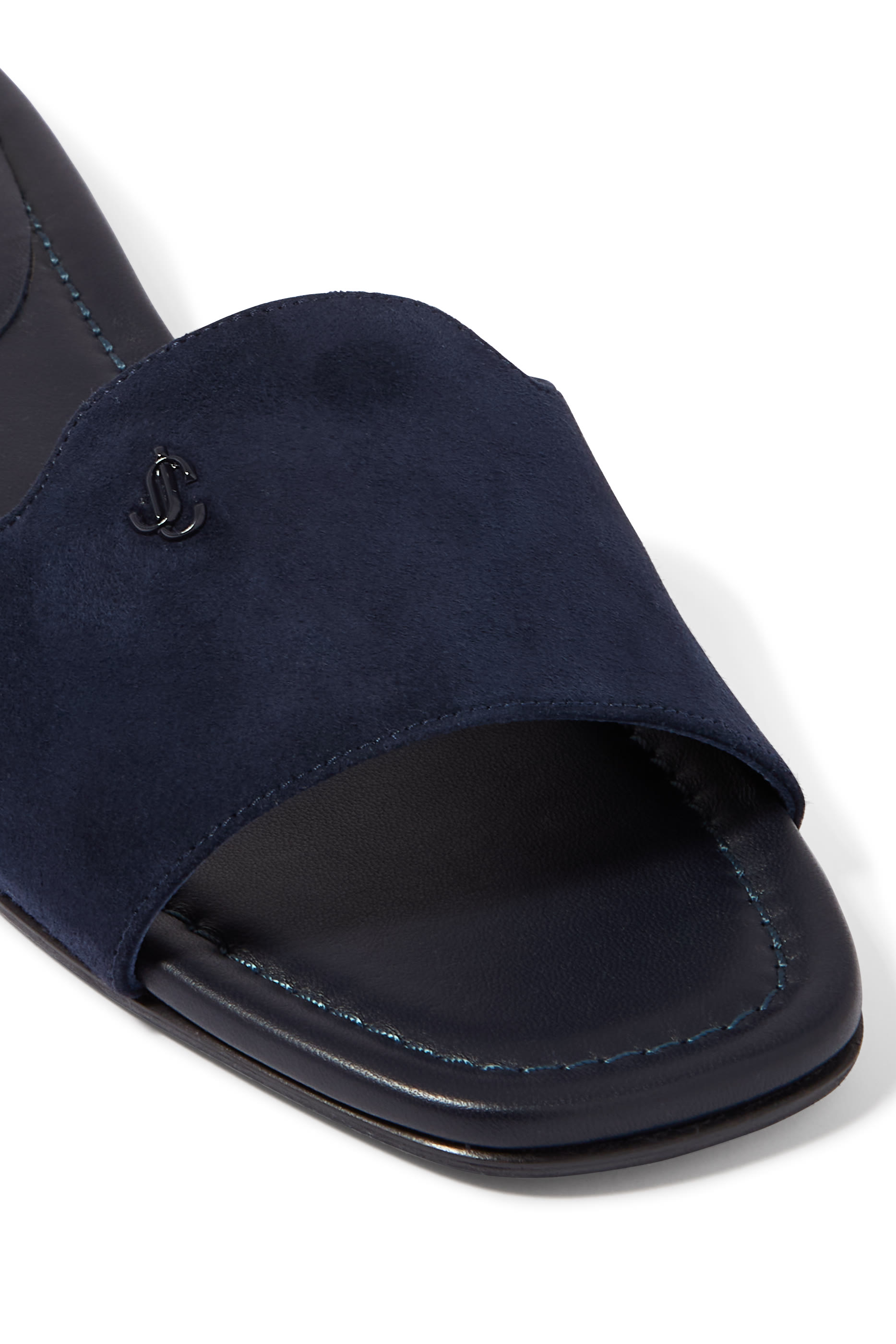 حذاء دينا بنعل مسطح