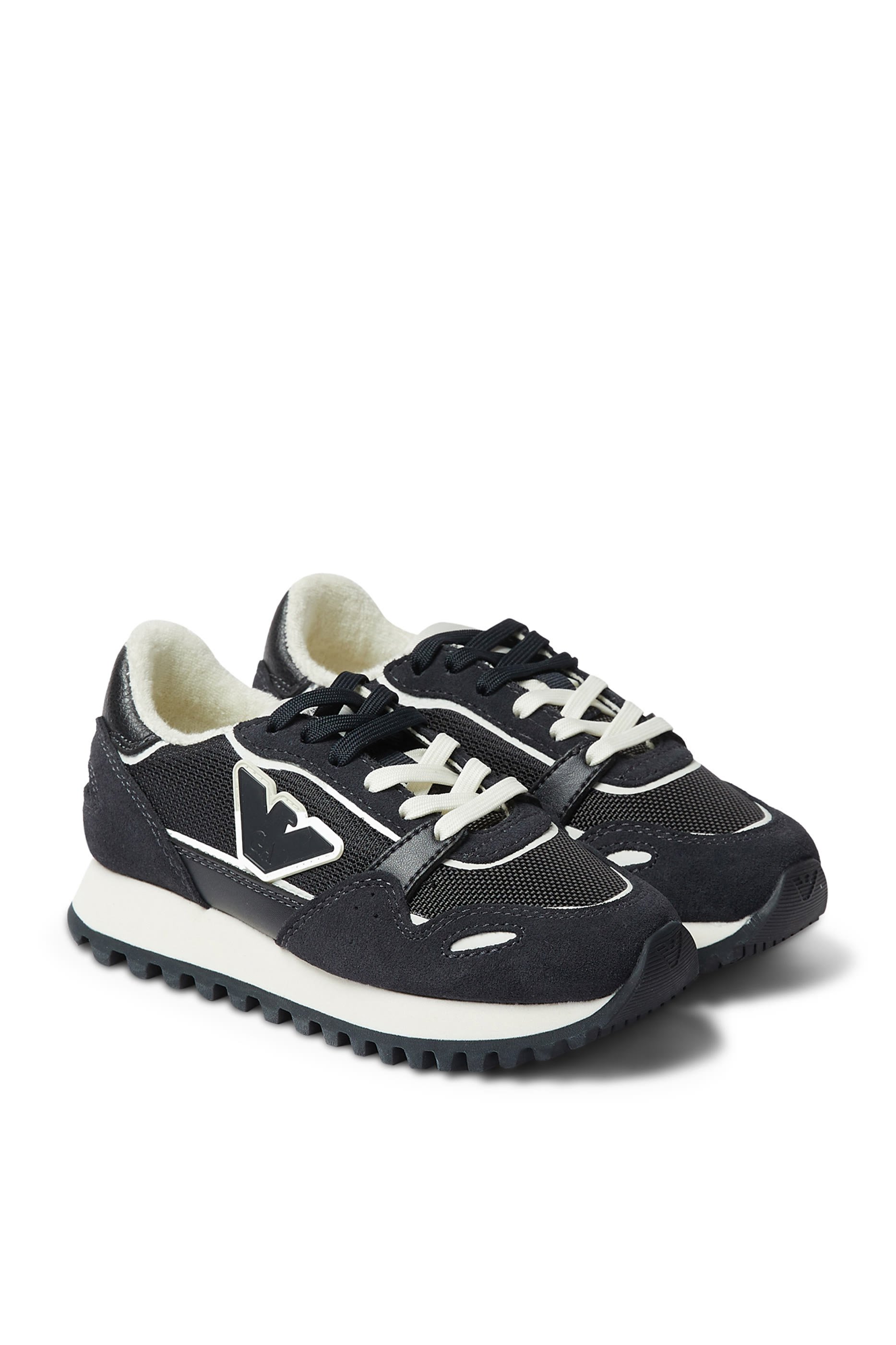 سنيكرز بشعار الماركة للأطفال