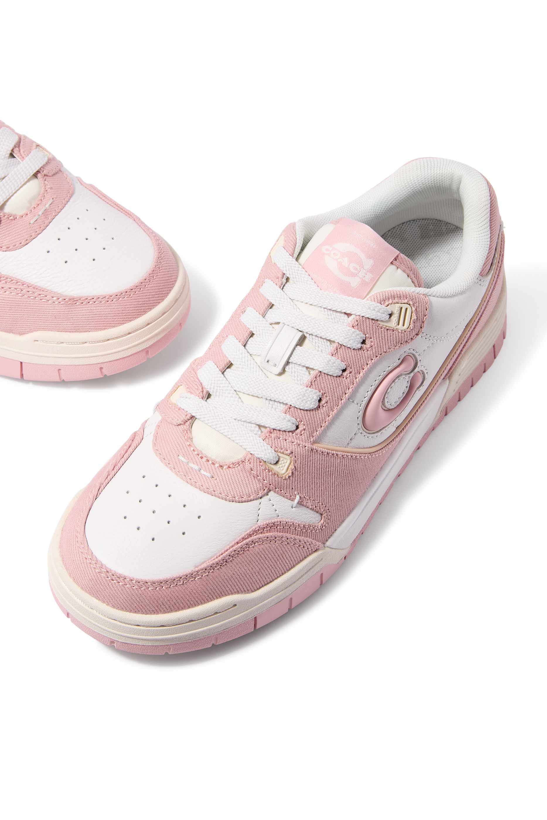 سنيكرز سوهو