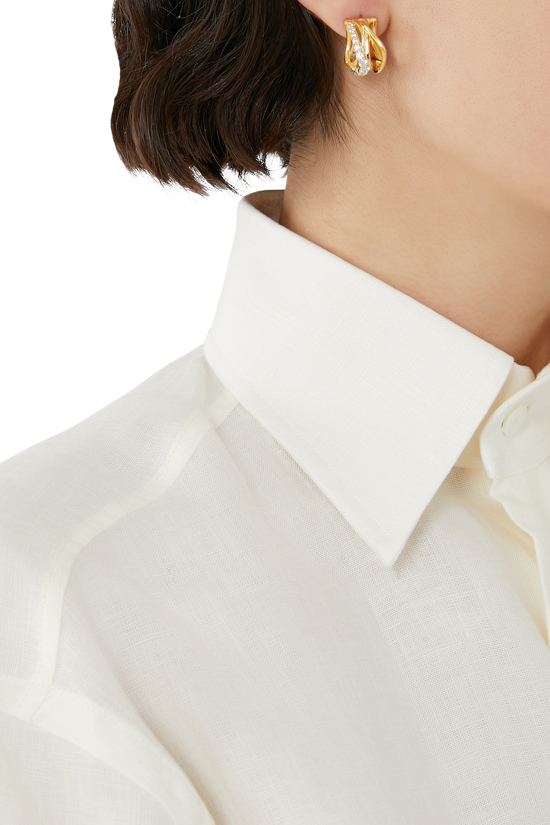 أقراط دائرية ويف متنوعة