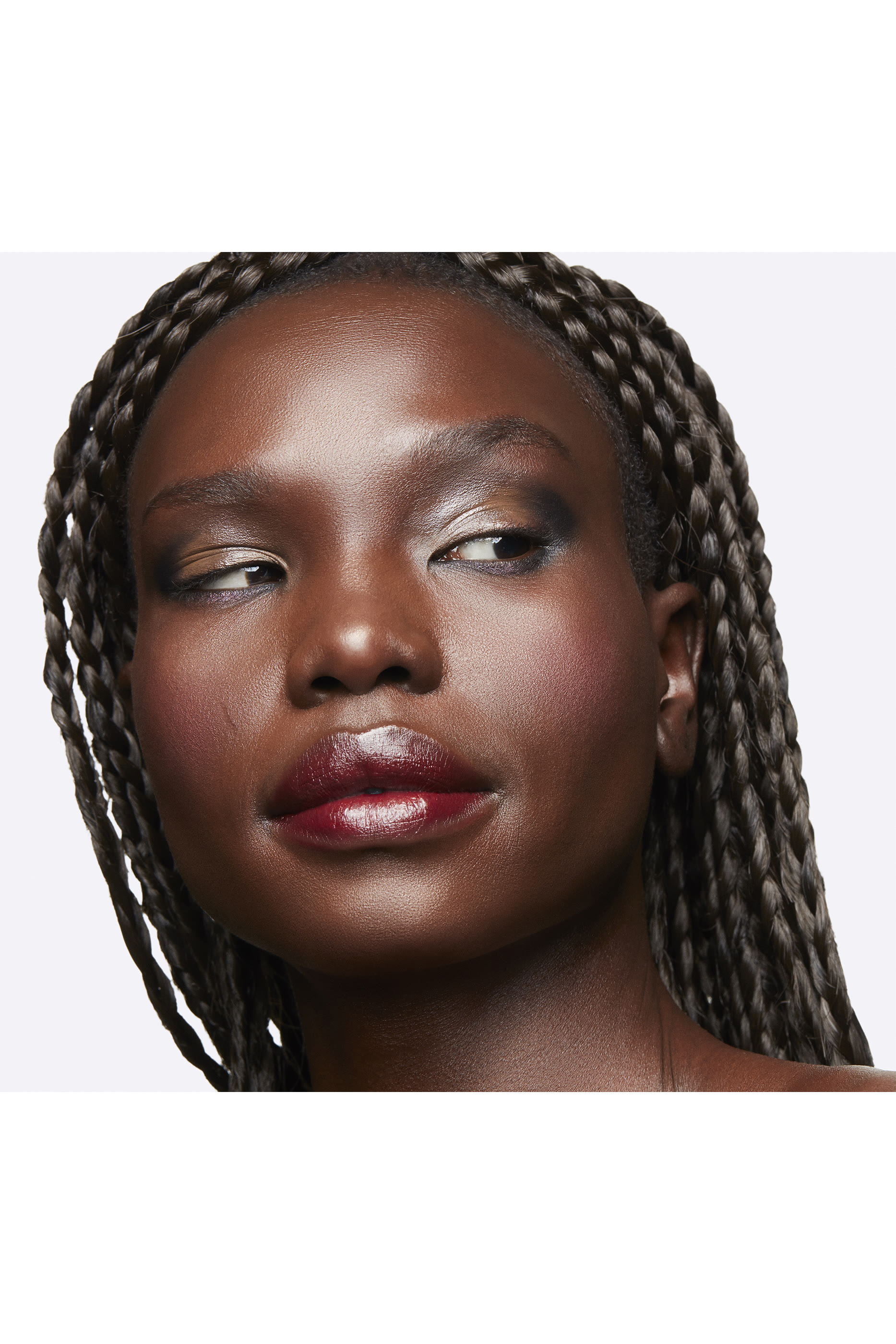 بودرة إكسترا دايمنشن سكين فينيش ماك &times; ويتني هيوستن