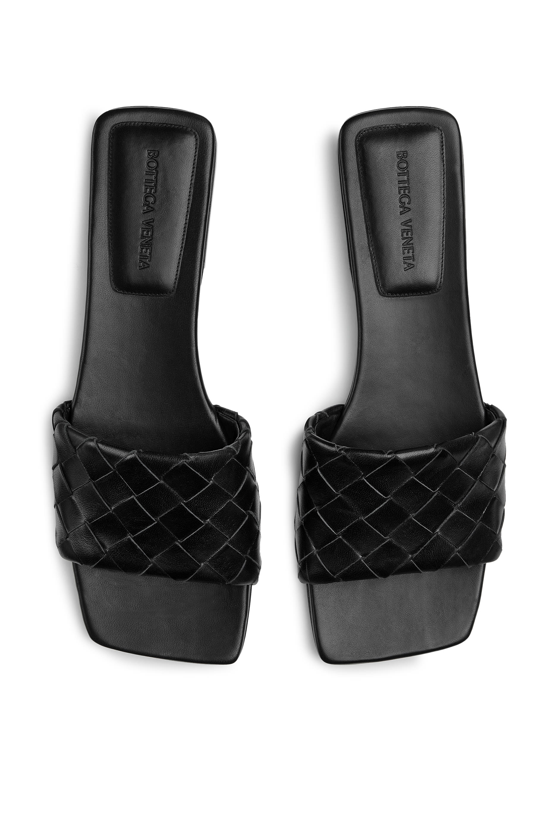 حذاء باركو مفتوح من الخلف بنعل مسطح