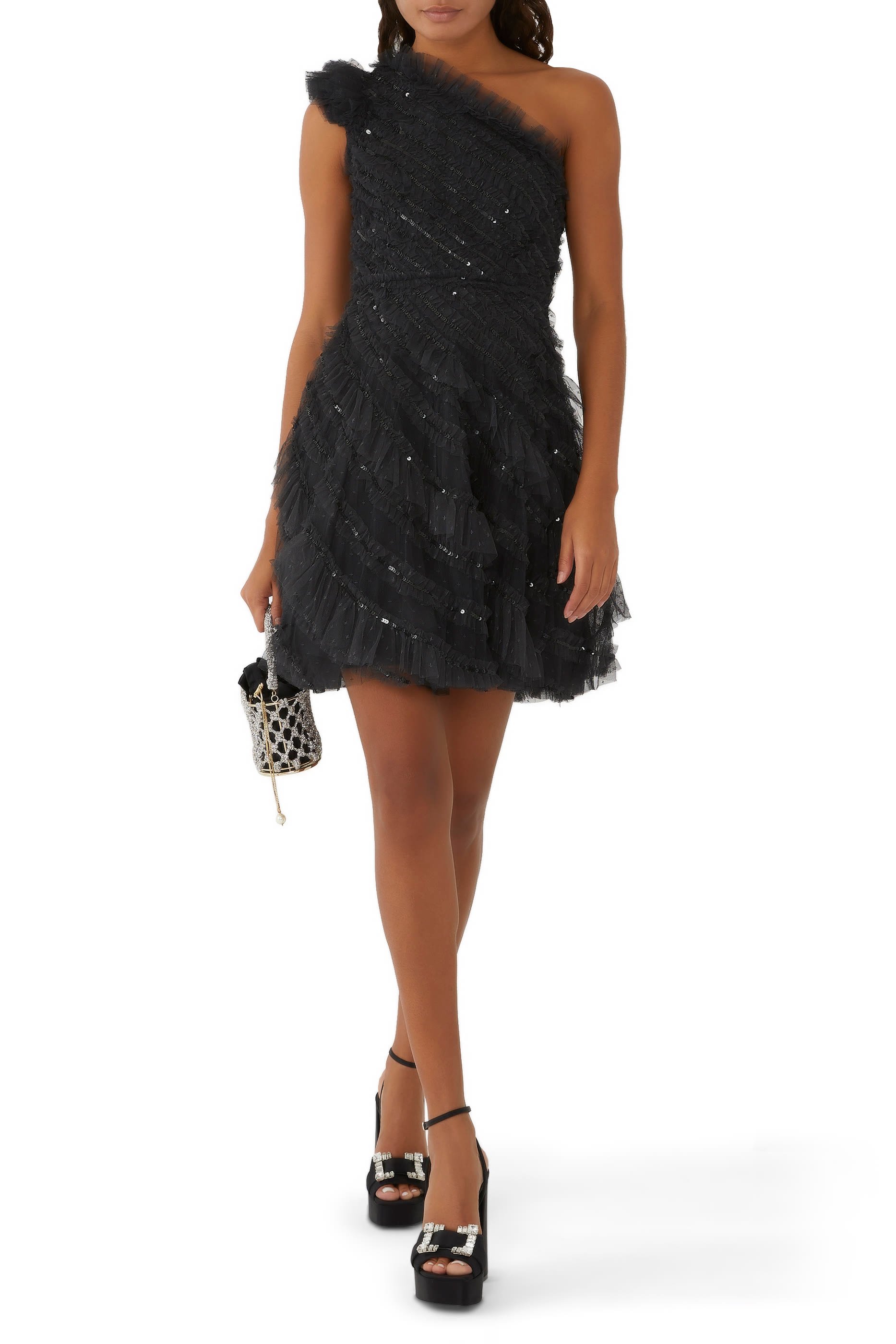 فستان قصير مطرز بترتر بتصميم حلزوني وكتف مكشوف