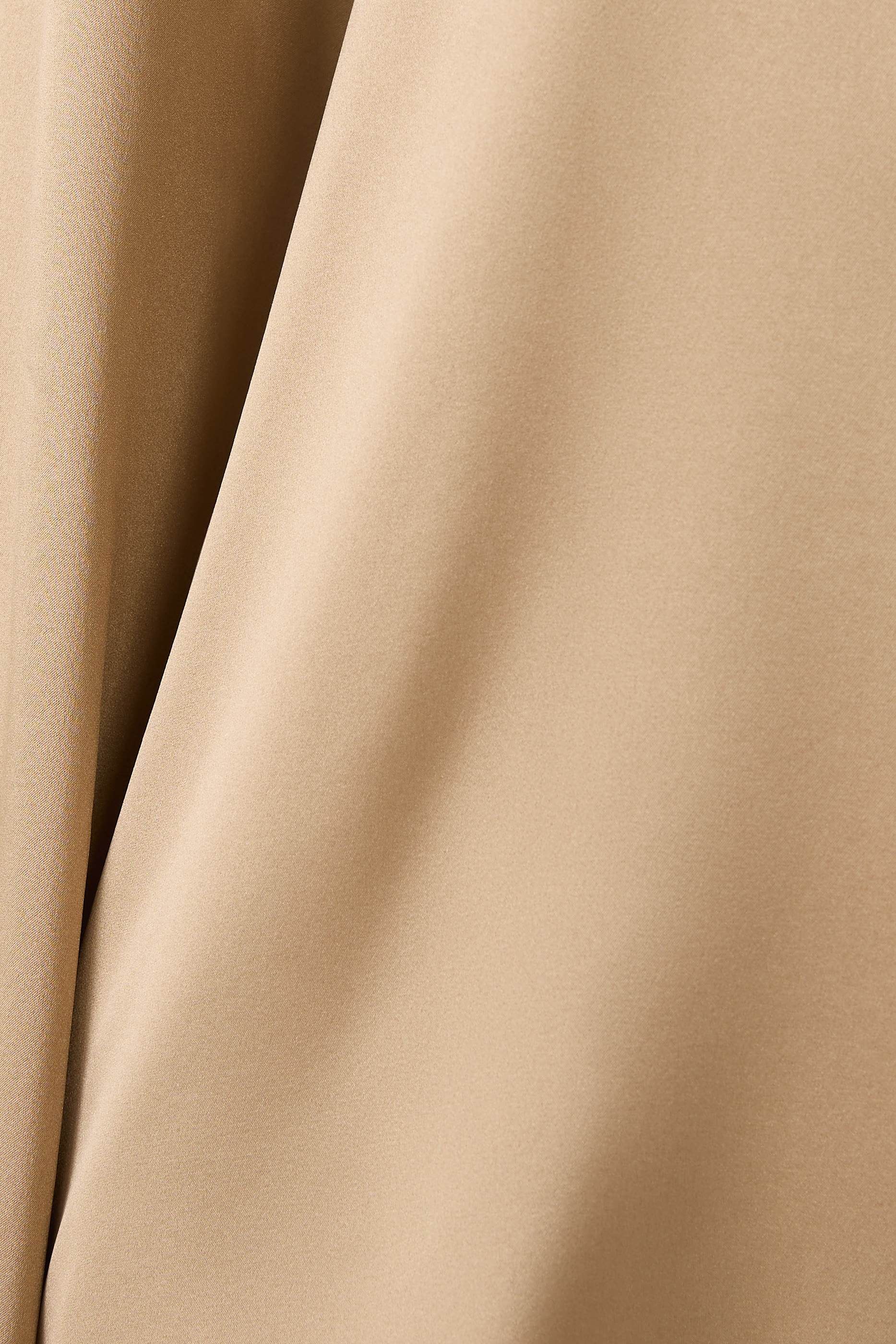 بلوزة بياقة قارب حرير شارموز مطاطي