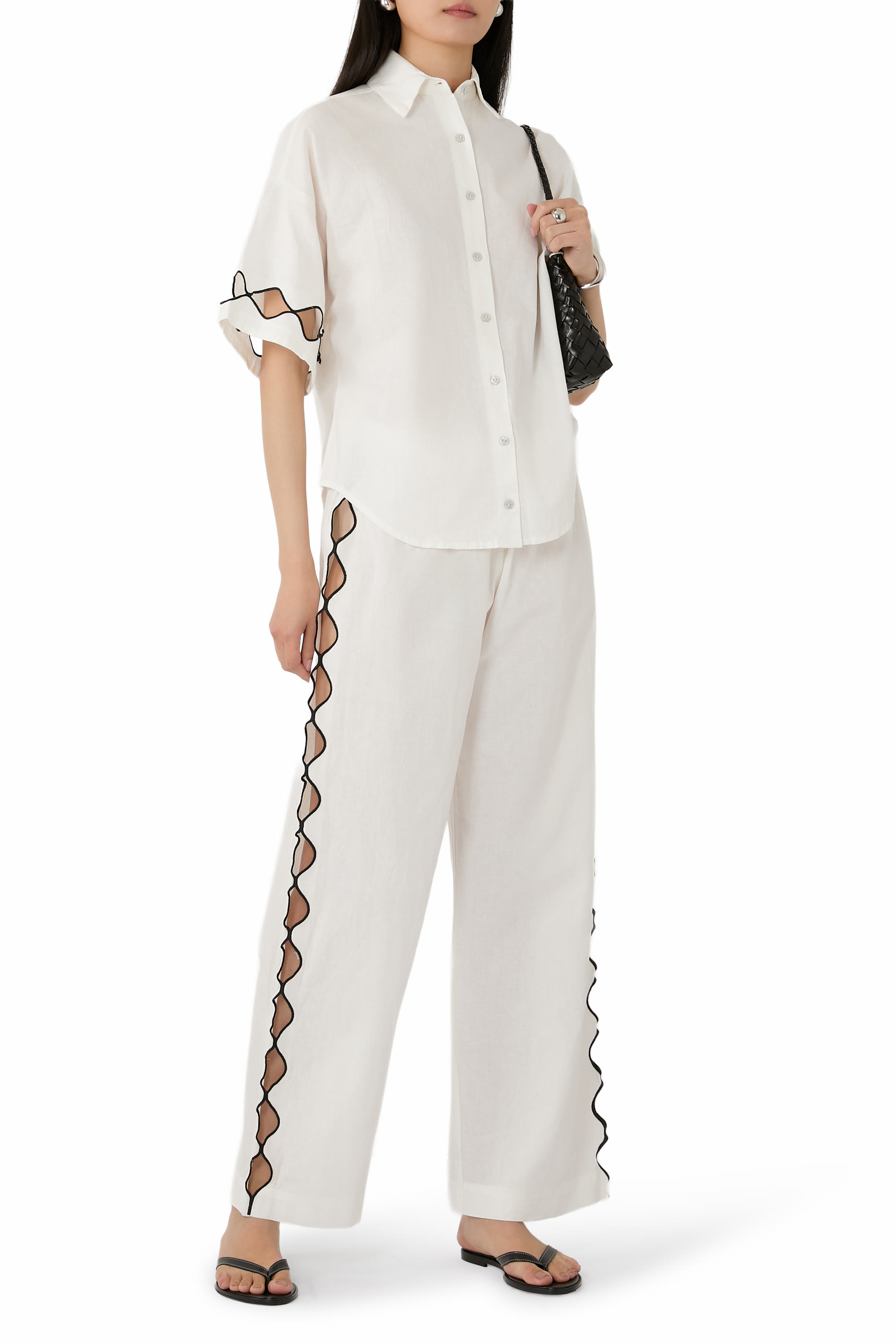 بنطال إليس بفتحات