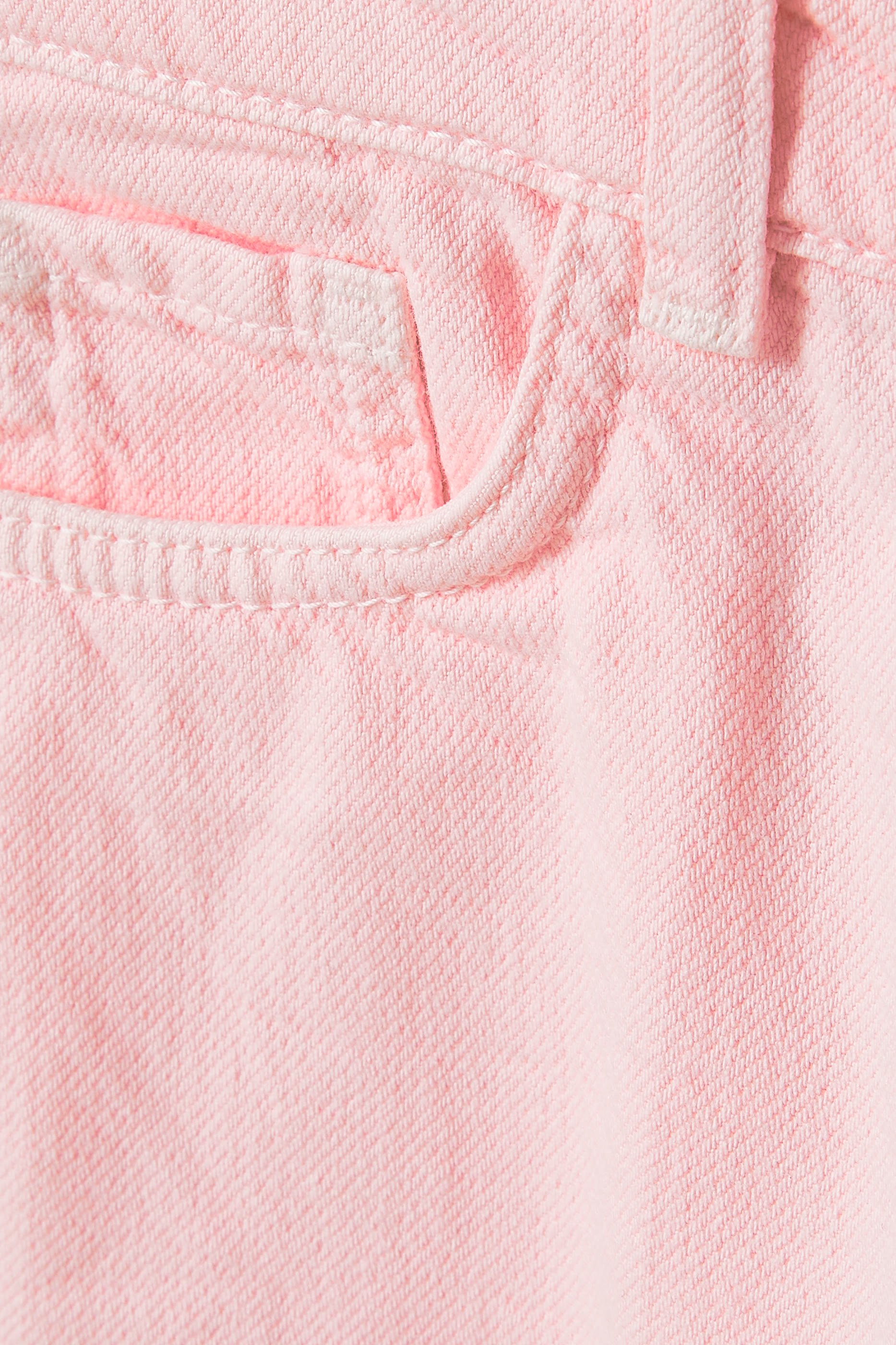 شورت بحواف مزينة بكشكش للأطفال