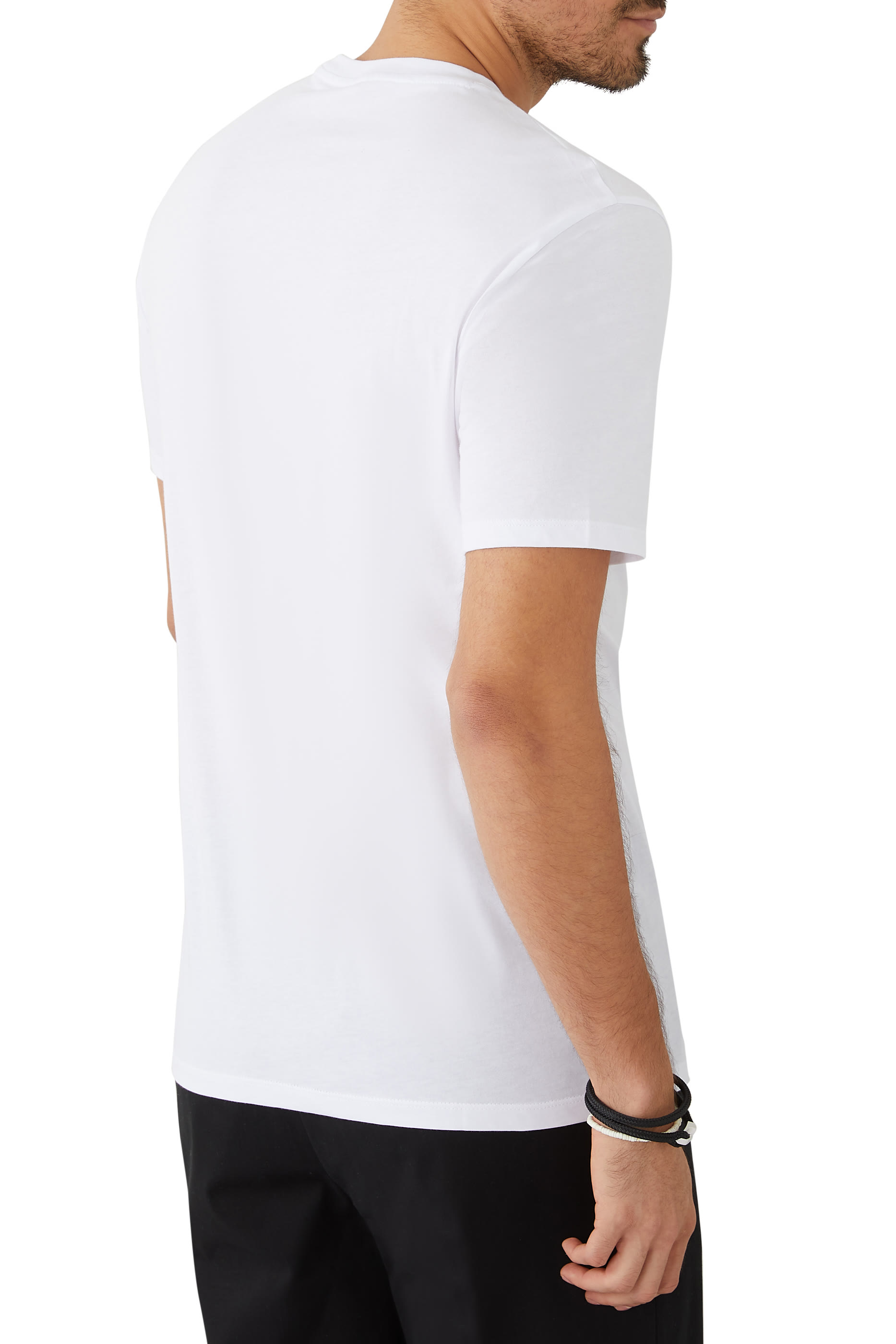 تيشيرت بشعار الماركة