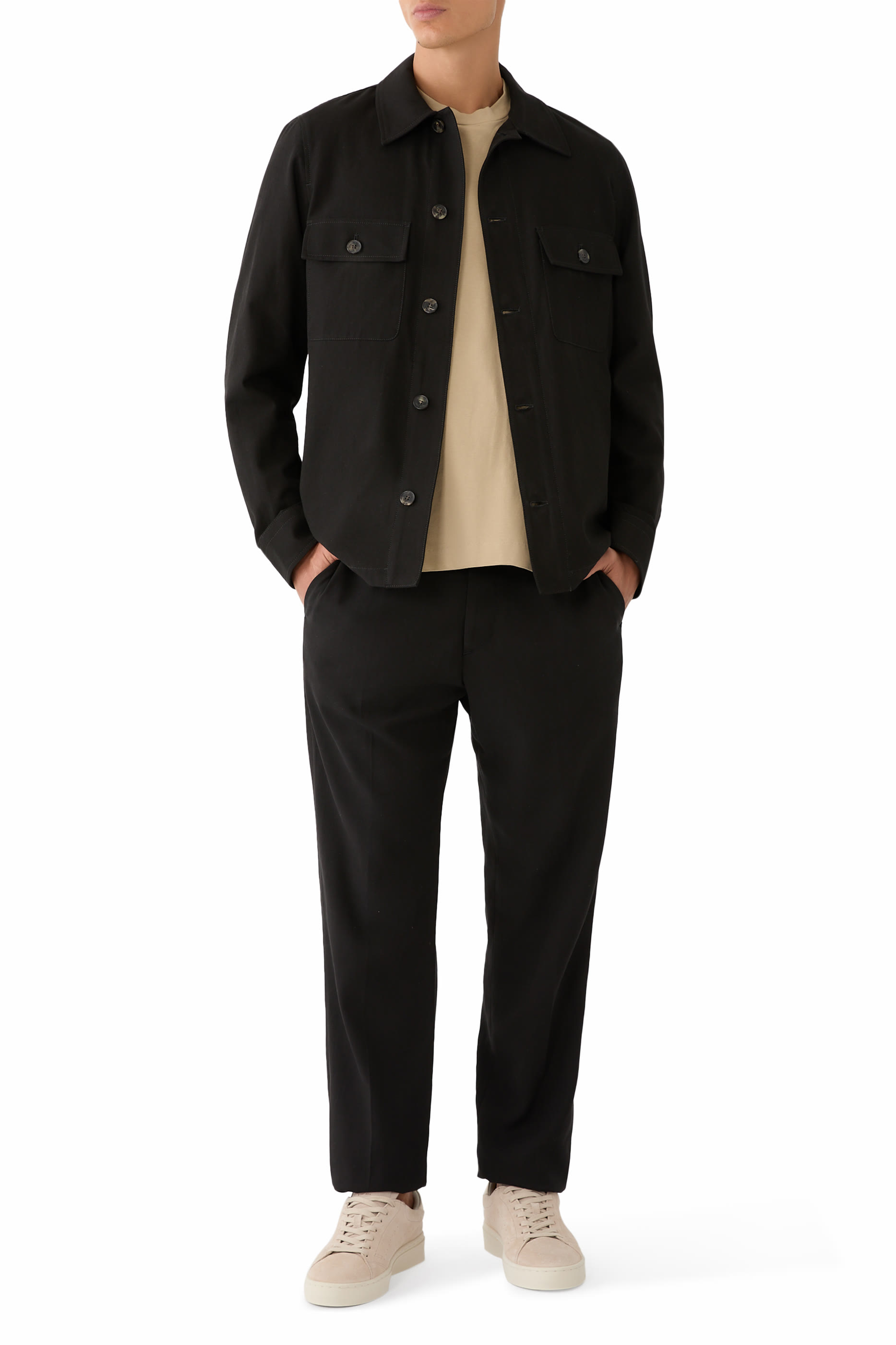 جاكيت بأزرار