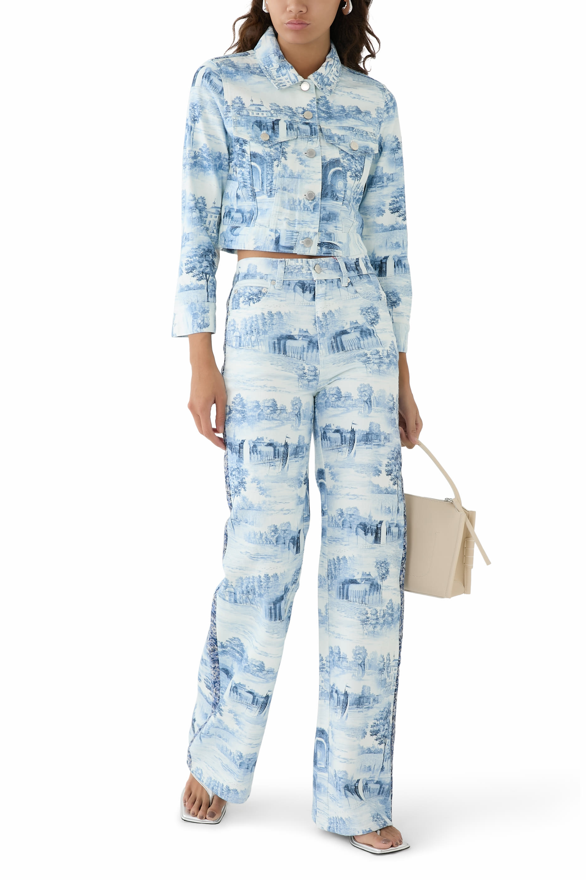 جاكيت كلوي بقصة مربعة قصيرة