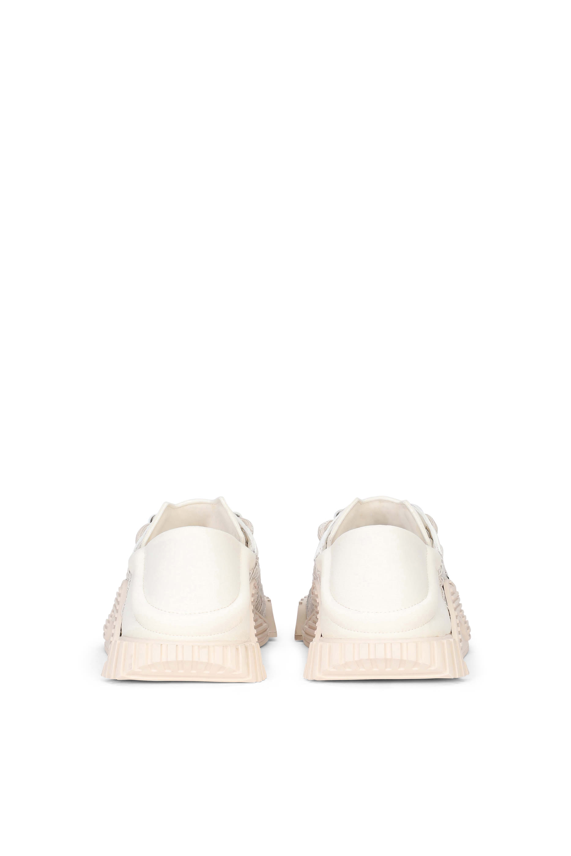 سنيكرز سهل الإرتداء ان اس 1 خامات متنوعة