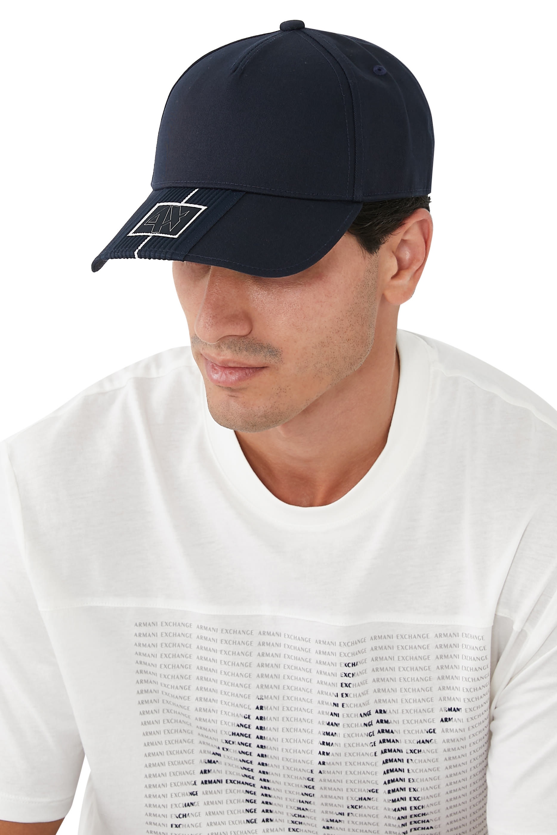 كاب بيسبول بشعار الماركة