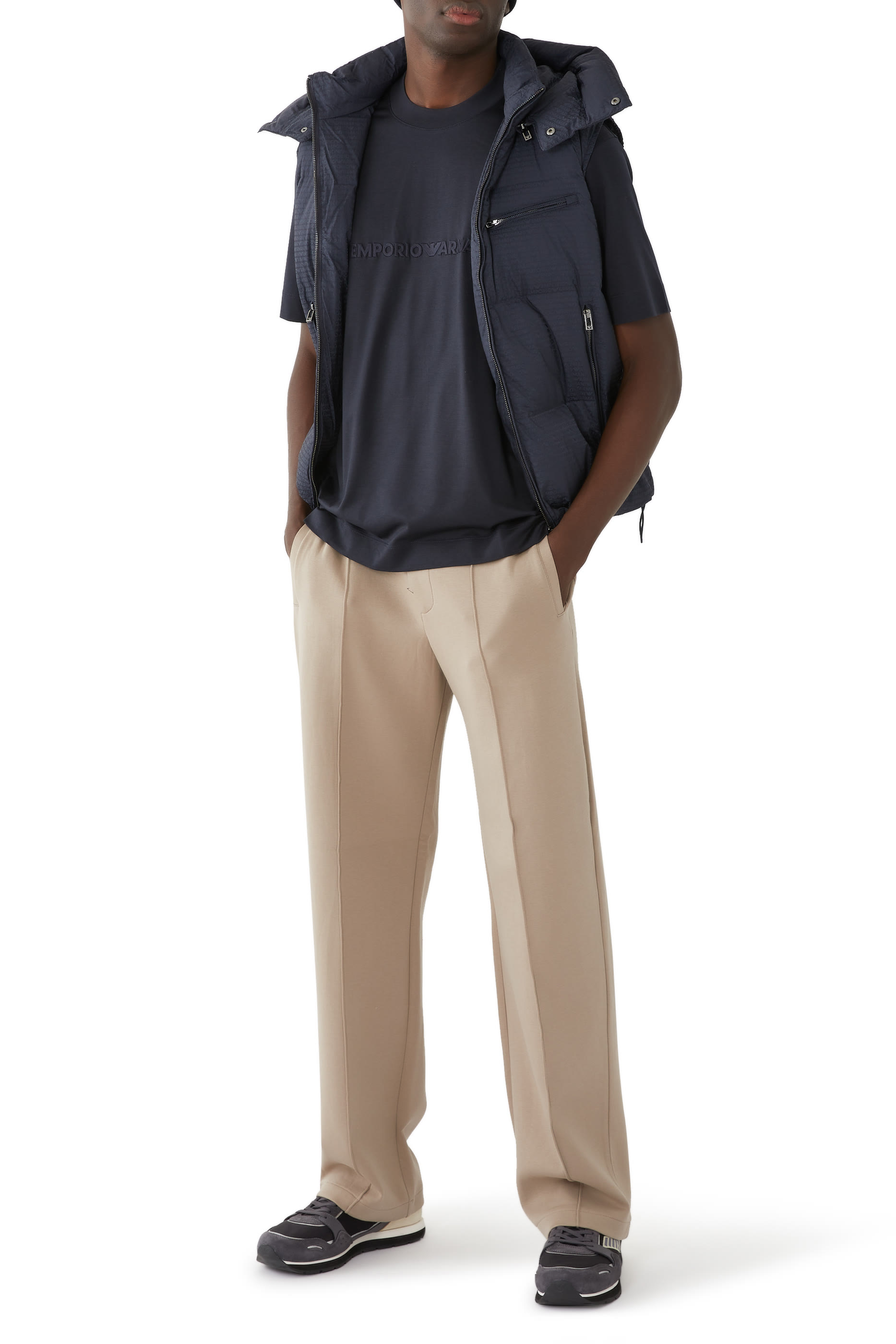 تيشيرت بشعار الماركة بحجم كبير تانسل