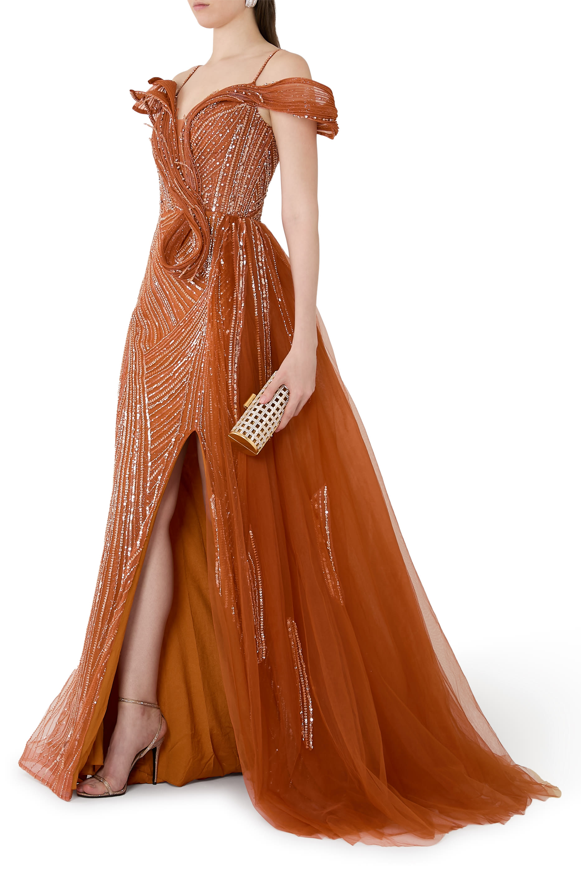 فستان سهرة بأكتاف مكشوفة وخرز