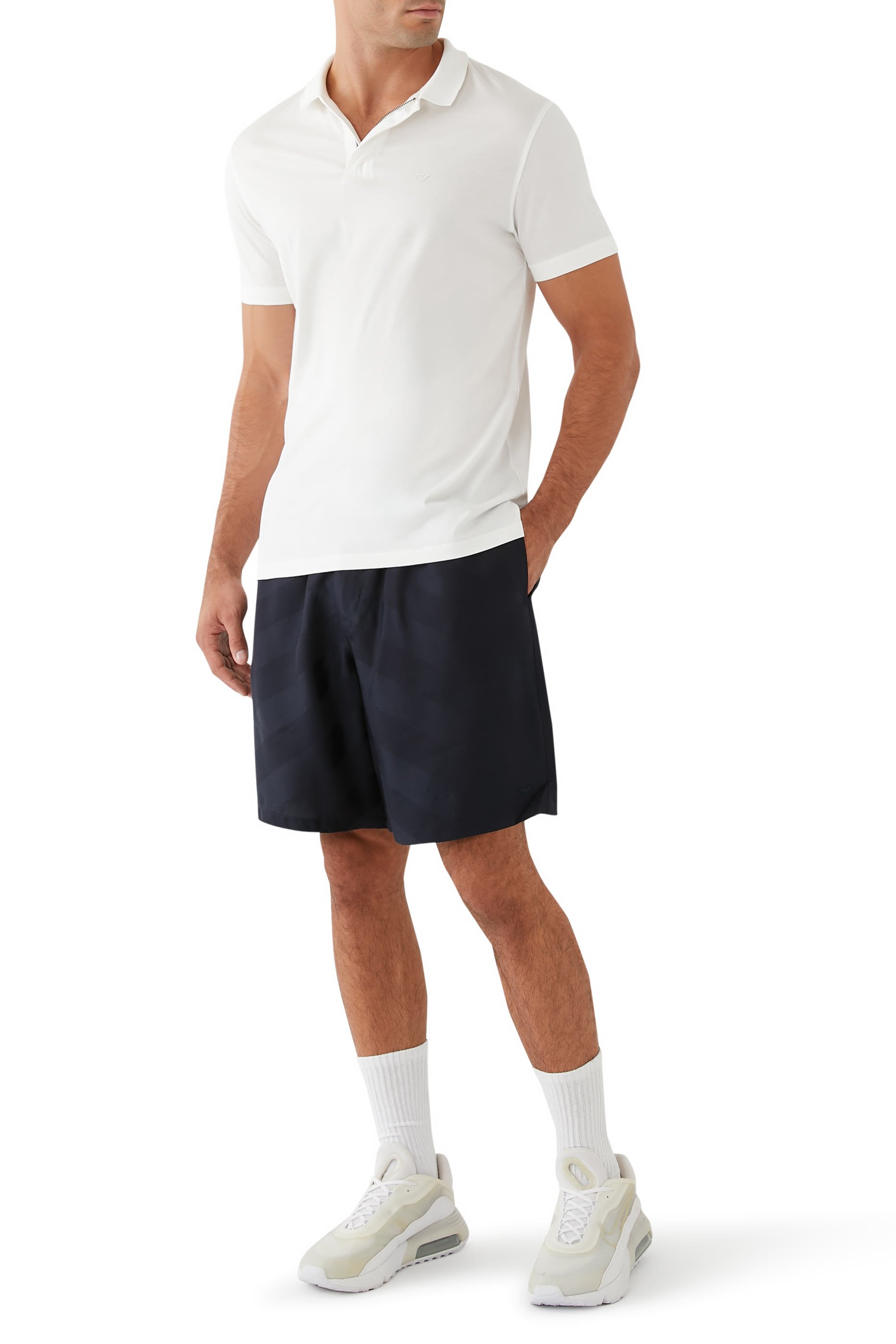 قميص بولو بأكمام قصيرة