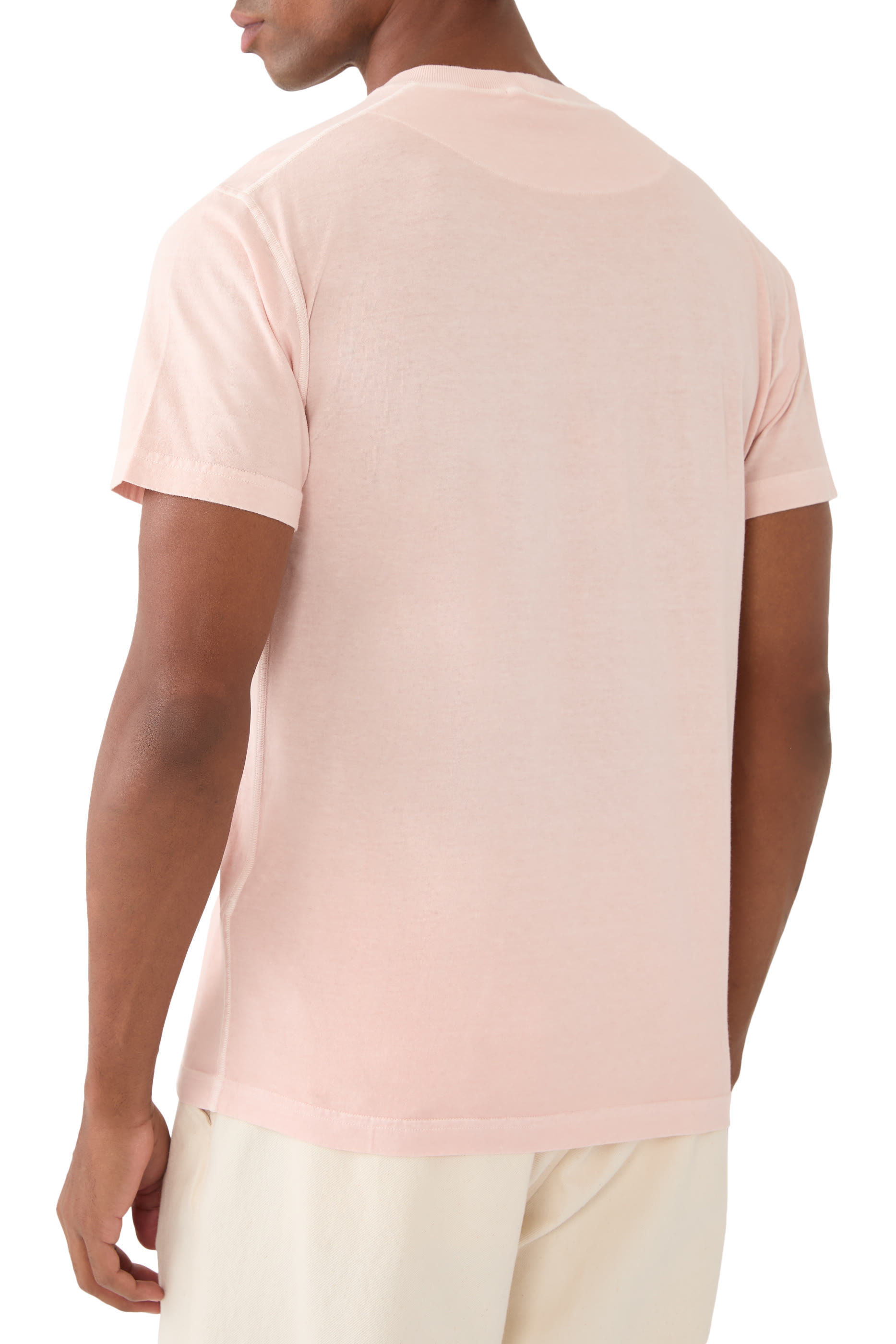 تيشيرت مزين برقعة بوصلة بشعار الماركة