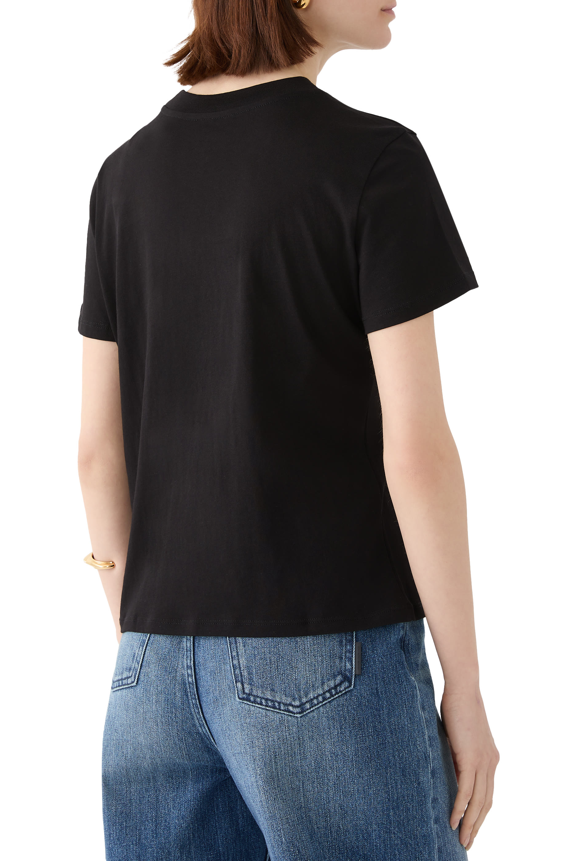 تيشيرت جيرسيه بشعار الماركة بتصميم قلب