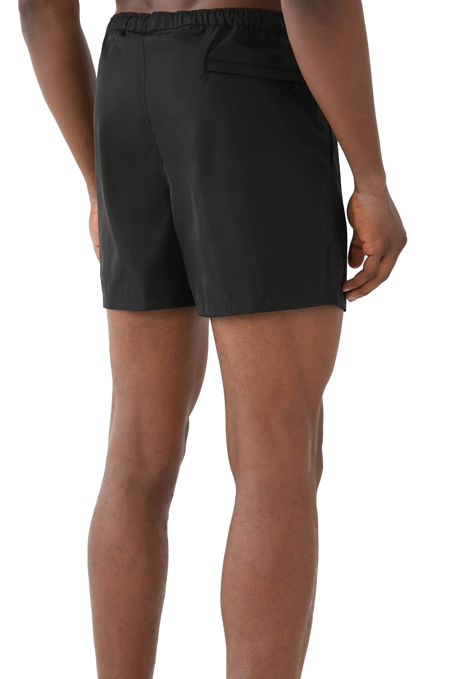 شورت شي فالنتينو