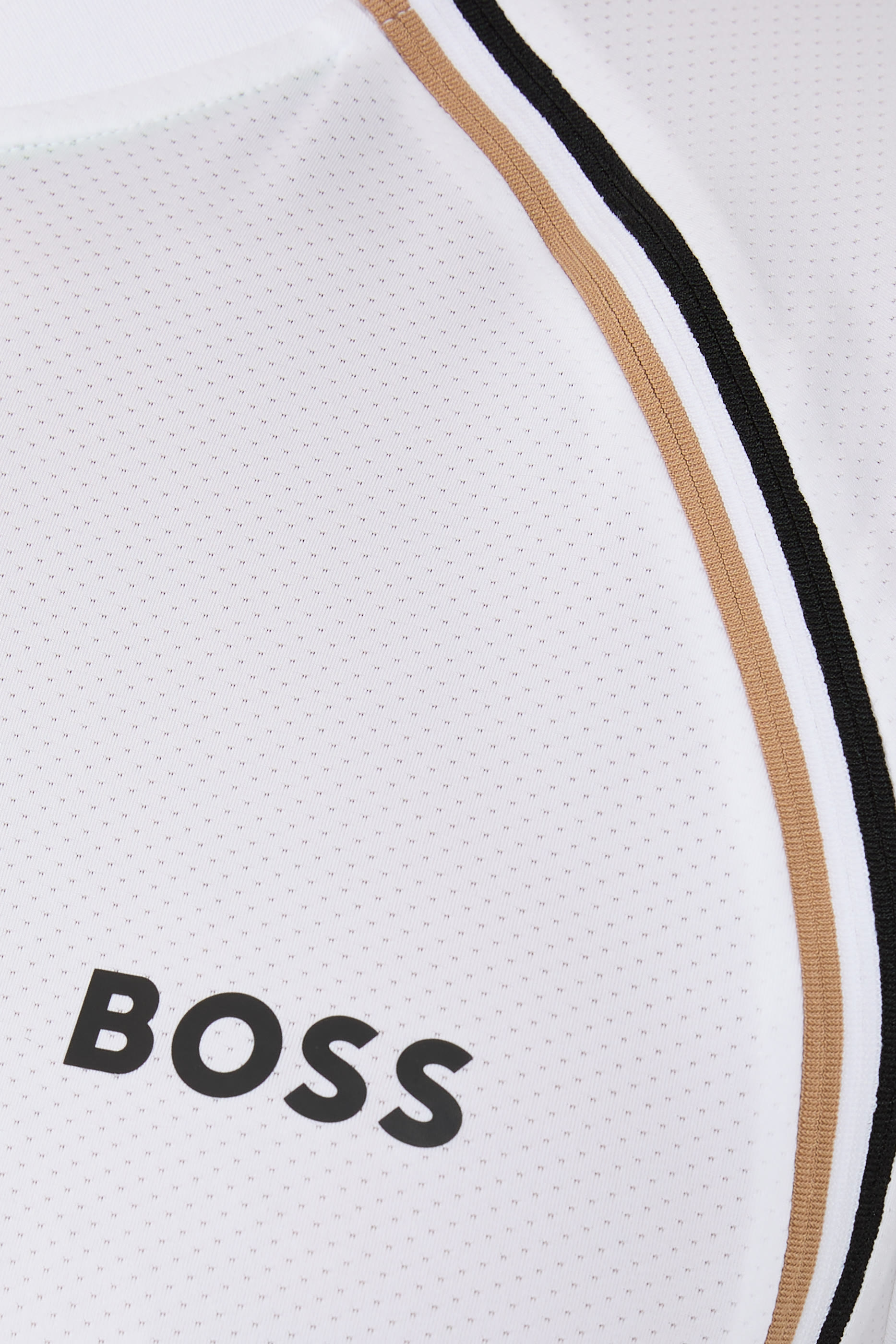 قميص بولو أكتيف بقصة ضيقة قماش شبكي مطاطي