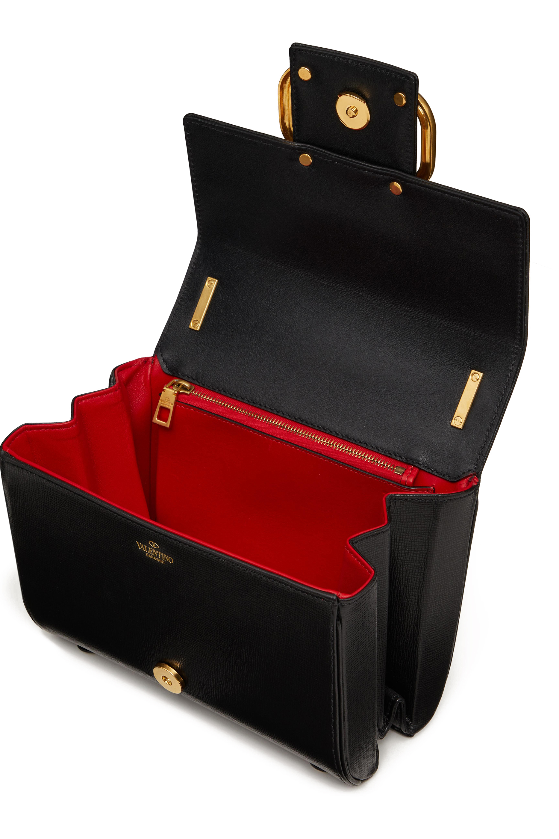 حقيبة كتف جلد بشعار حرف V