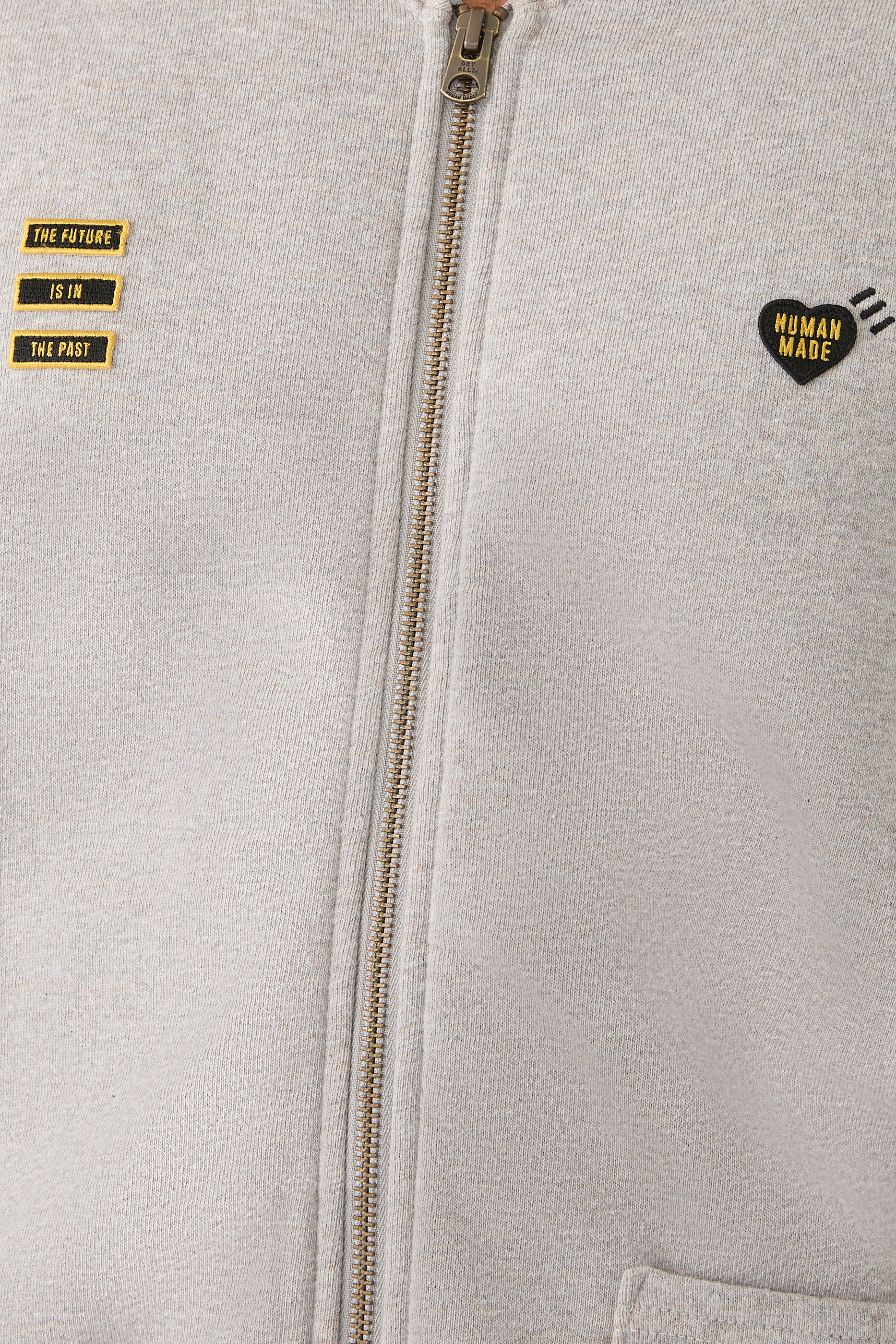 كارديجان بتصميم سويت شيرت