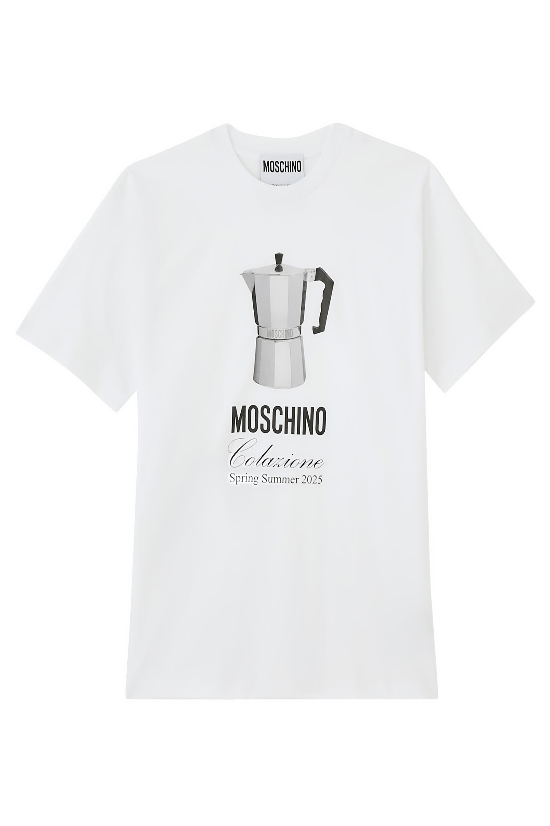 تيشيرت بأكمام قصيرة