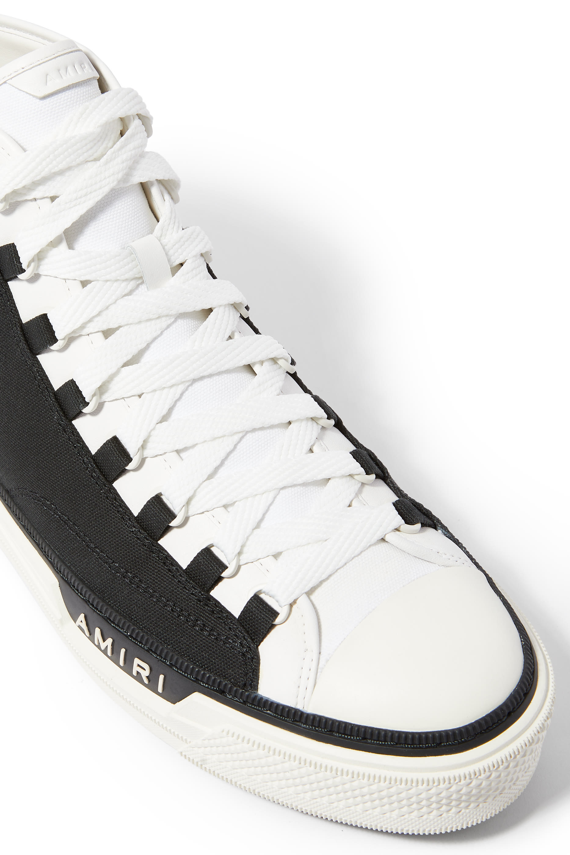 سنيكرز ام ايه كورت هاي