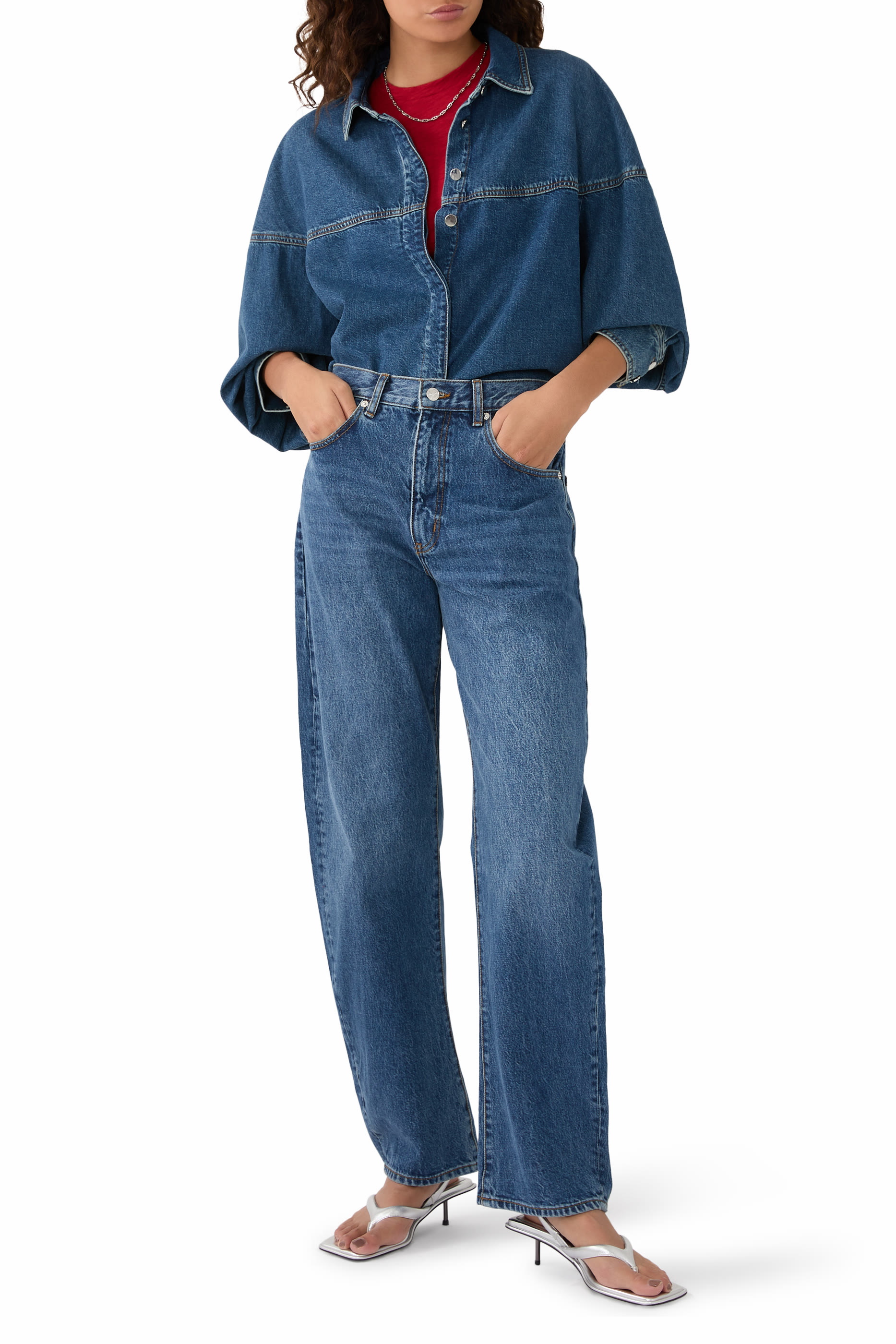 قميص بقصة واسعة