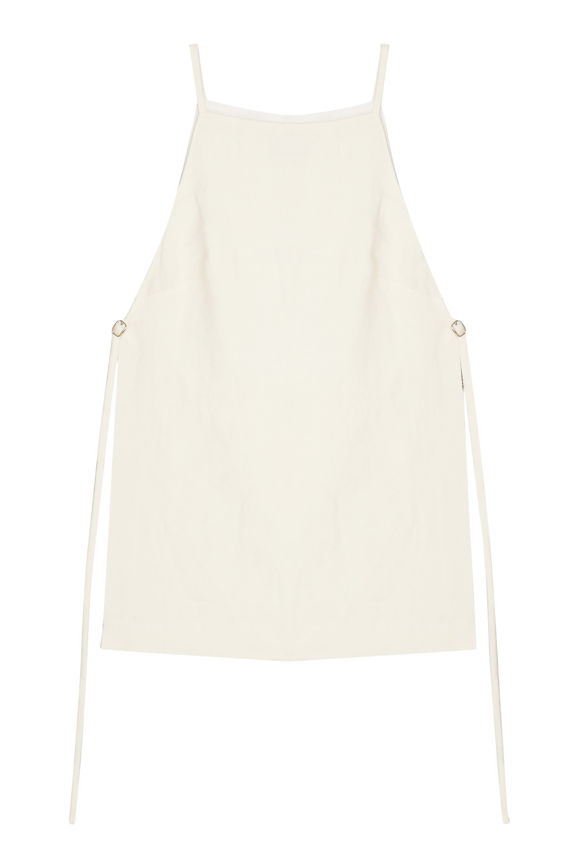 بلوزة بتفاصيل حزام جانبية