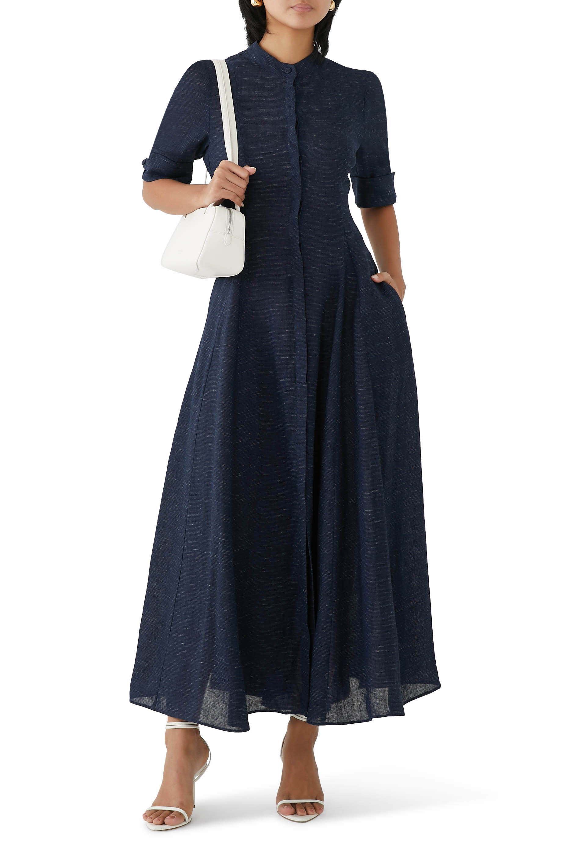 فستان متوسط الطول بأكمام قصيرة