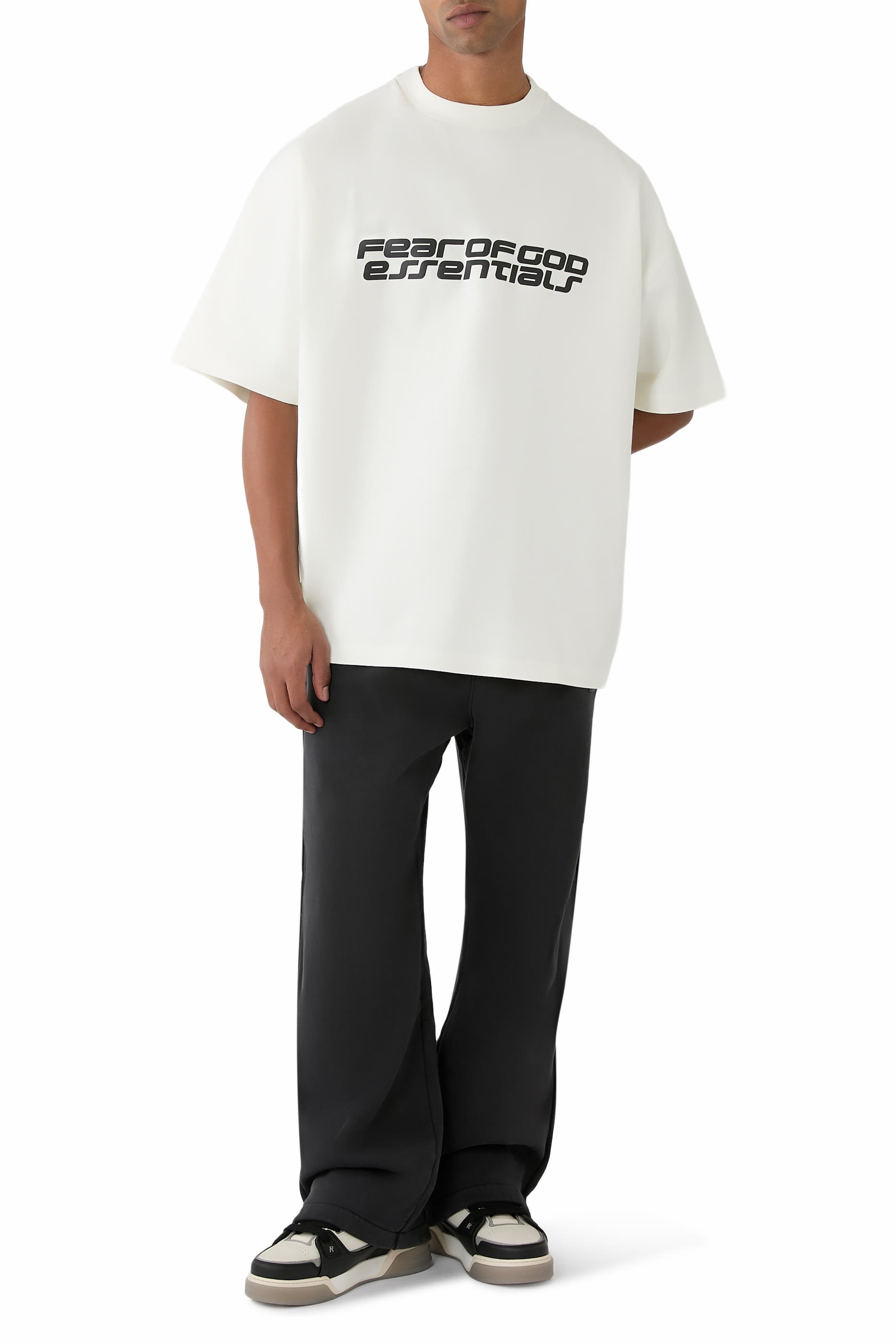 تيشيرت بتصميم من التسعينيات 