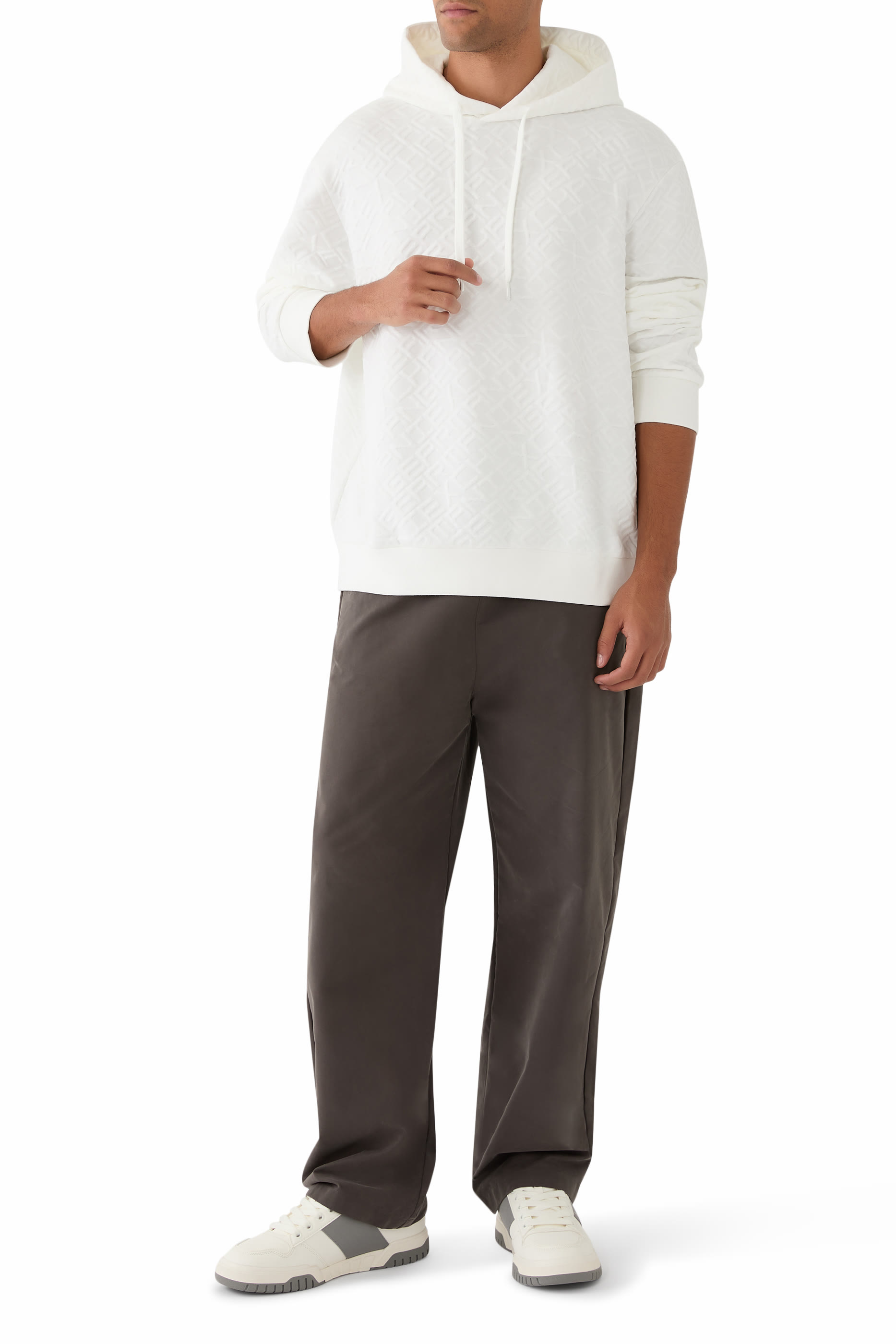 سويت شيرت بنقشة حروف شعار الماركة بالكامل