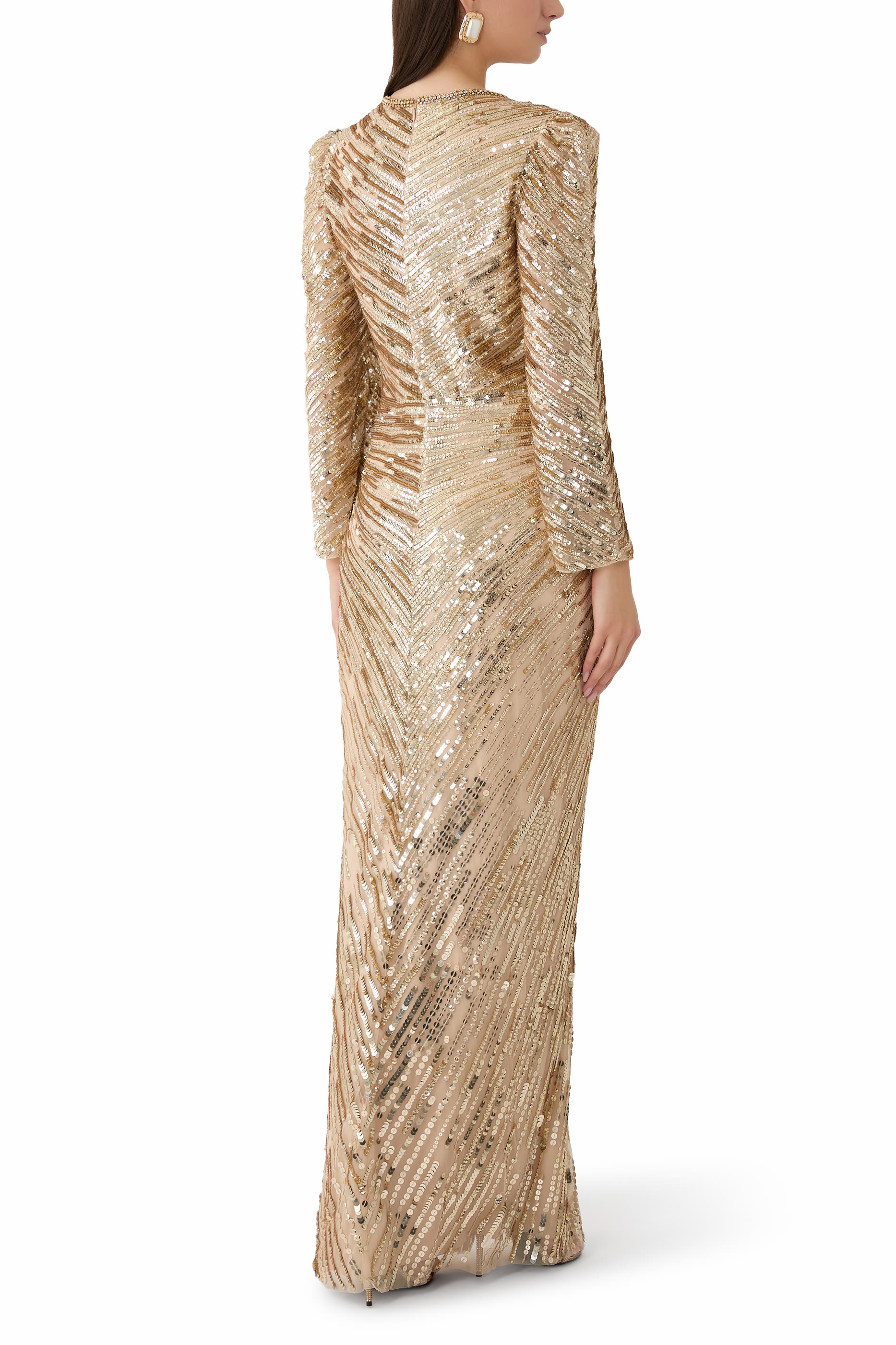 فستان سهرة بأكمام طويلة