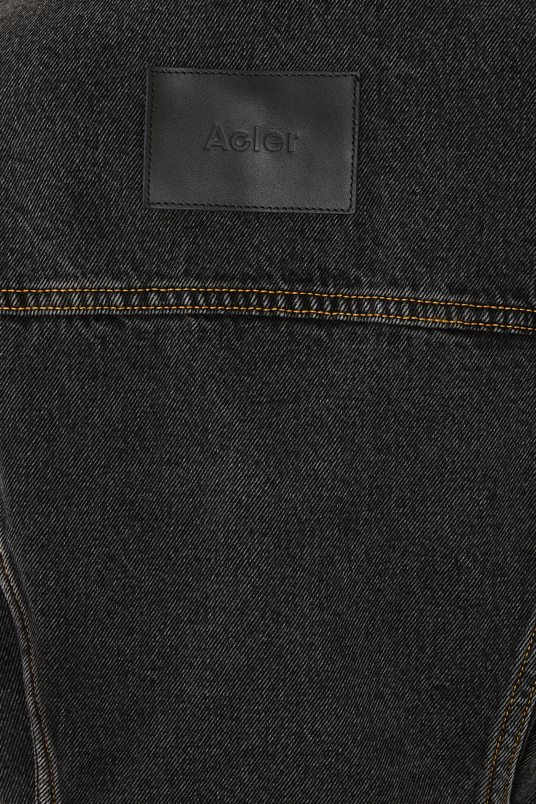 بلوزة بولتون