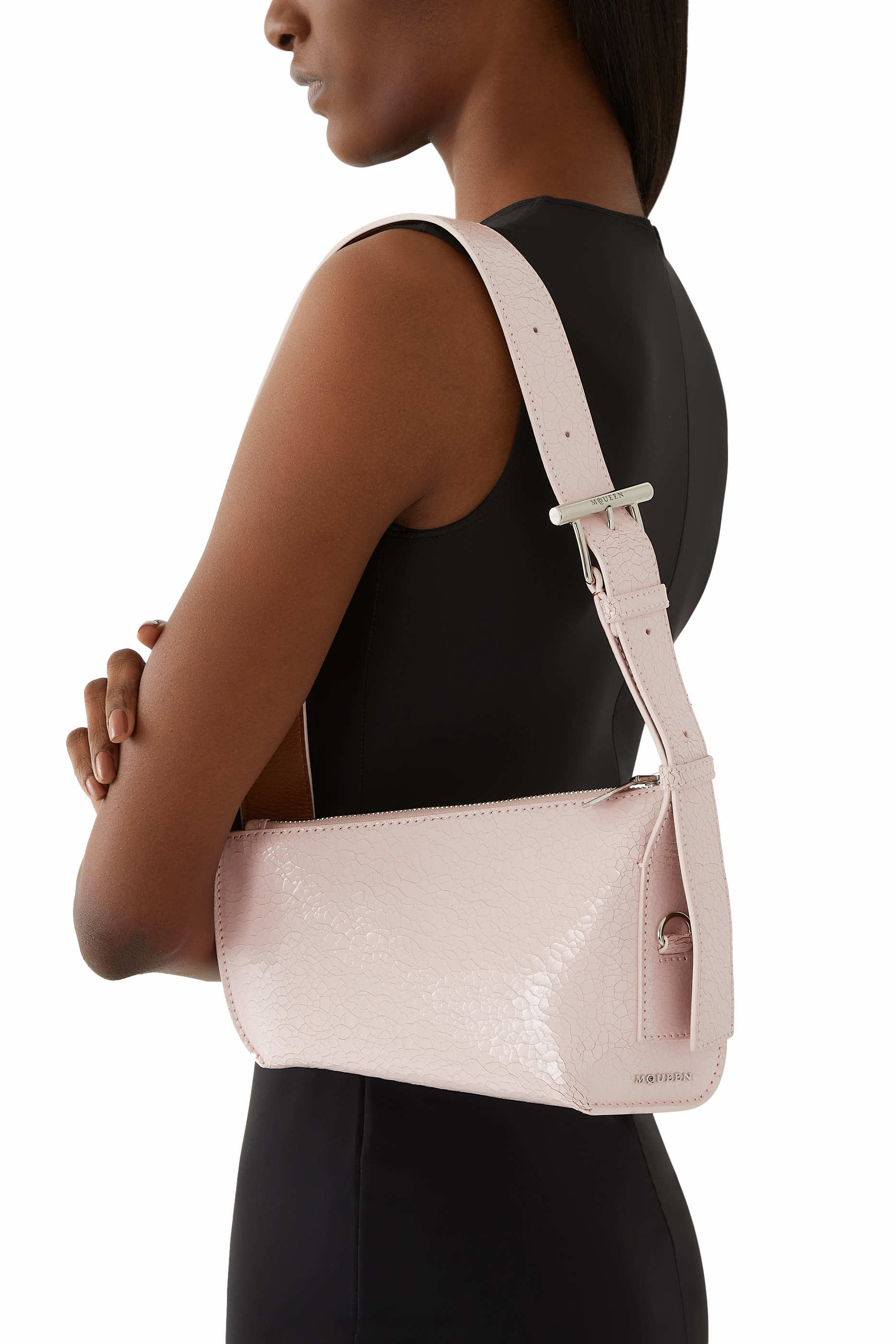 حقيبة صغيرة بحلية بتصميم T