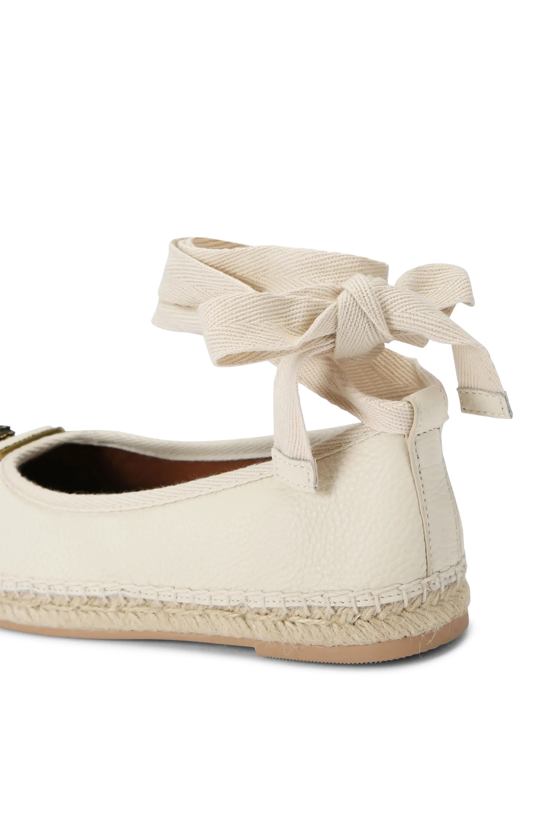 حذاء بالرينا بيمليكو بربطة