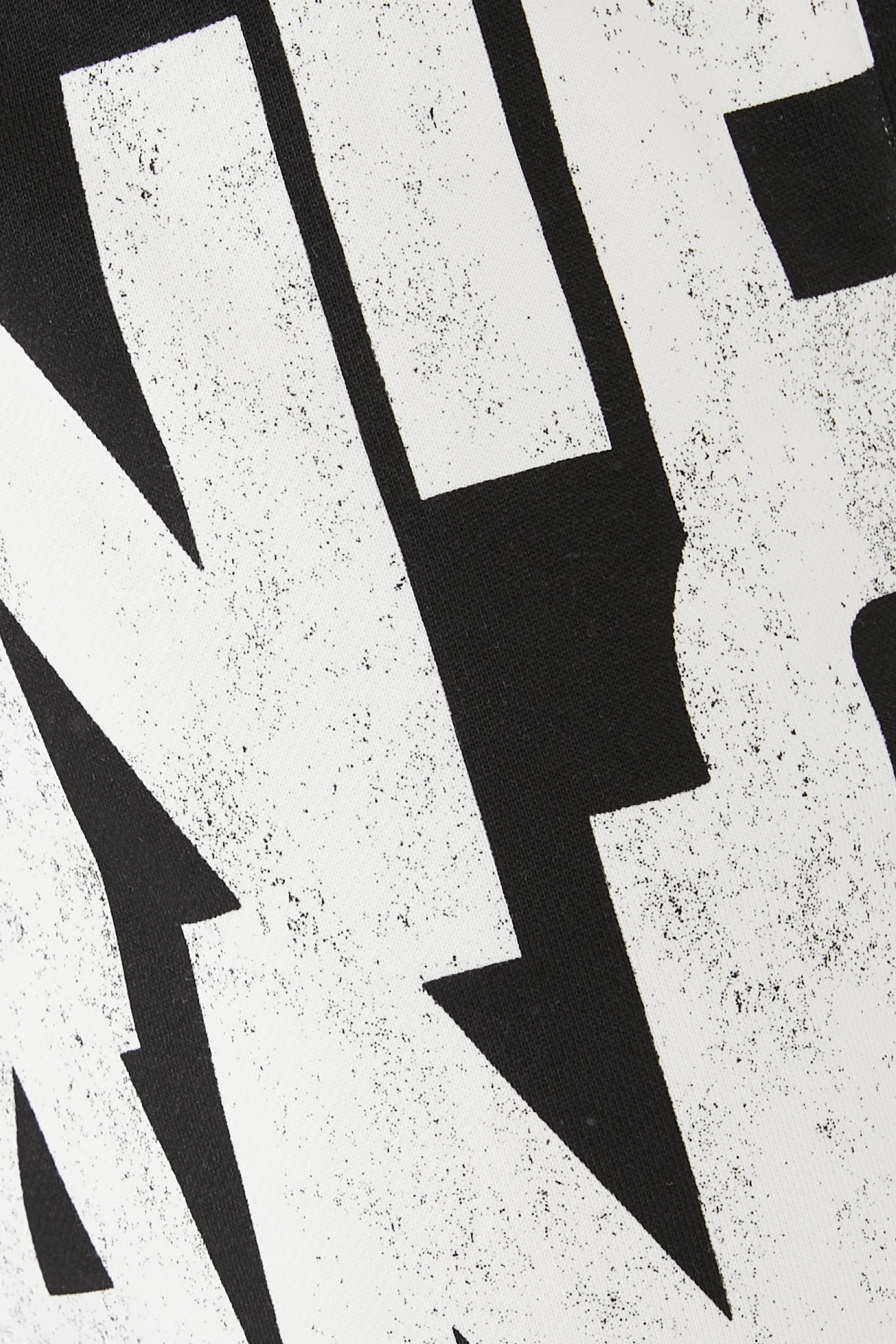 شورت بنقشة شعار الماركة بالكامل