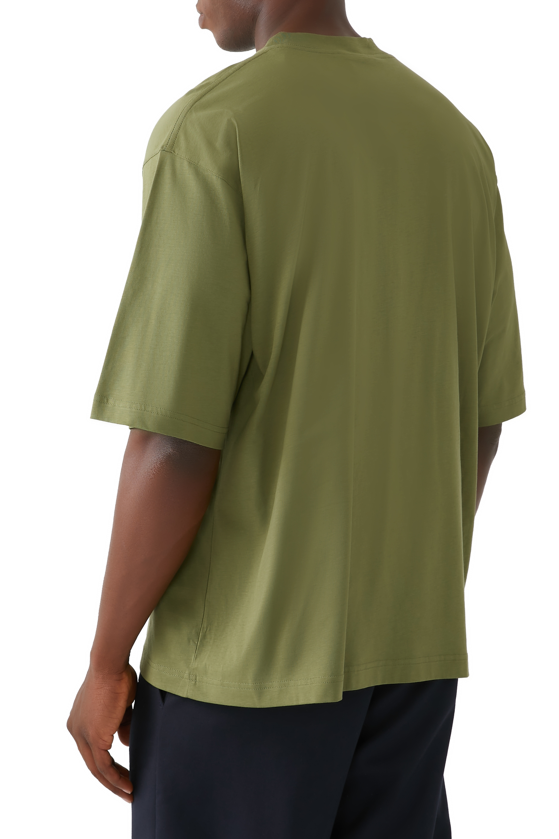 تيشيرت فضفاض بشعار الماركة