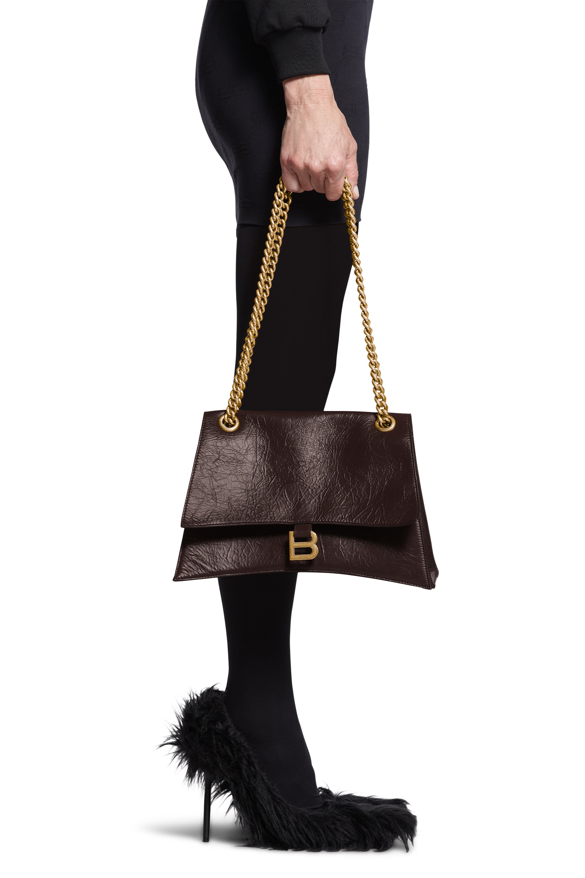 حقيبة كراش متوسطة بسلسلة