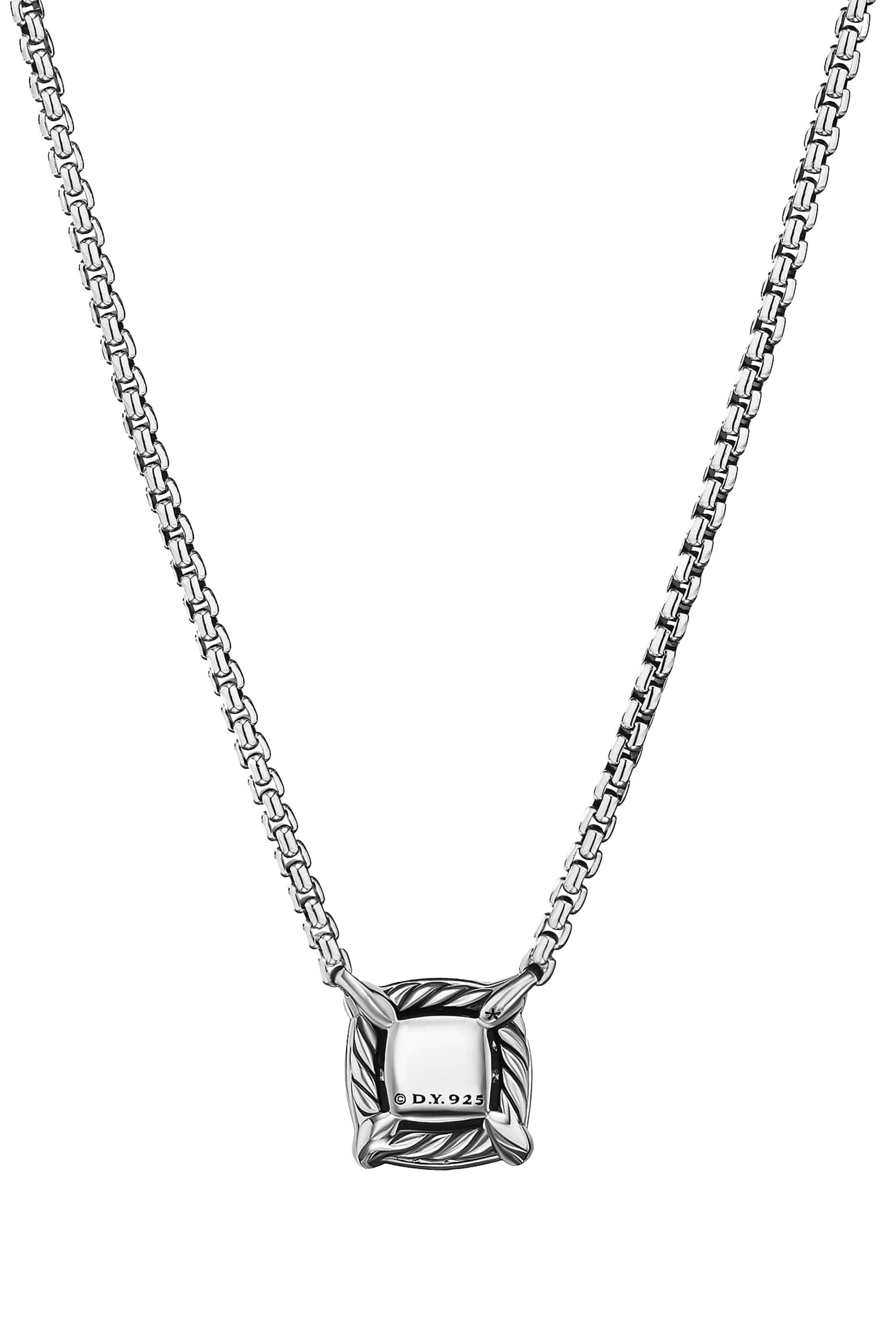 قلادة بيتيت شاتيلاين بدلاية بإطار