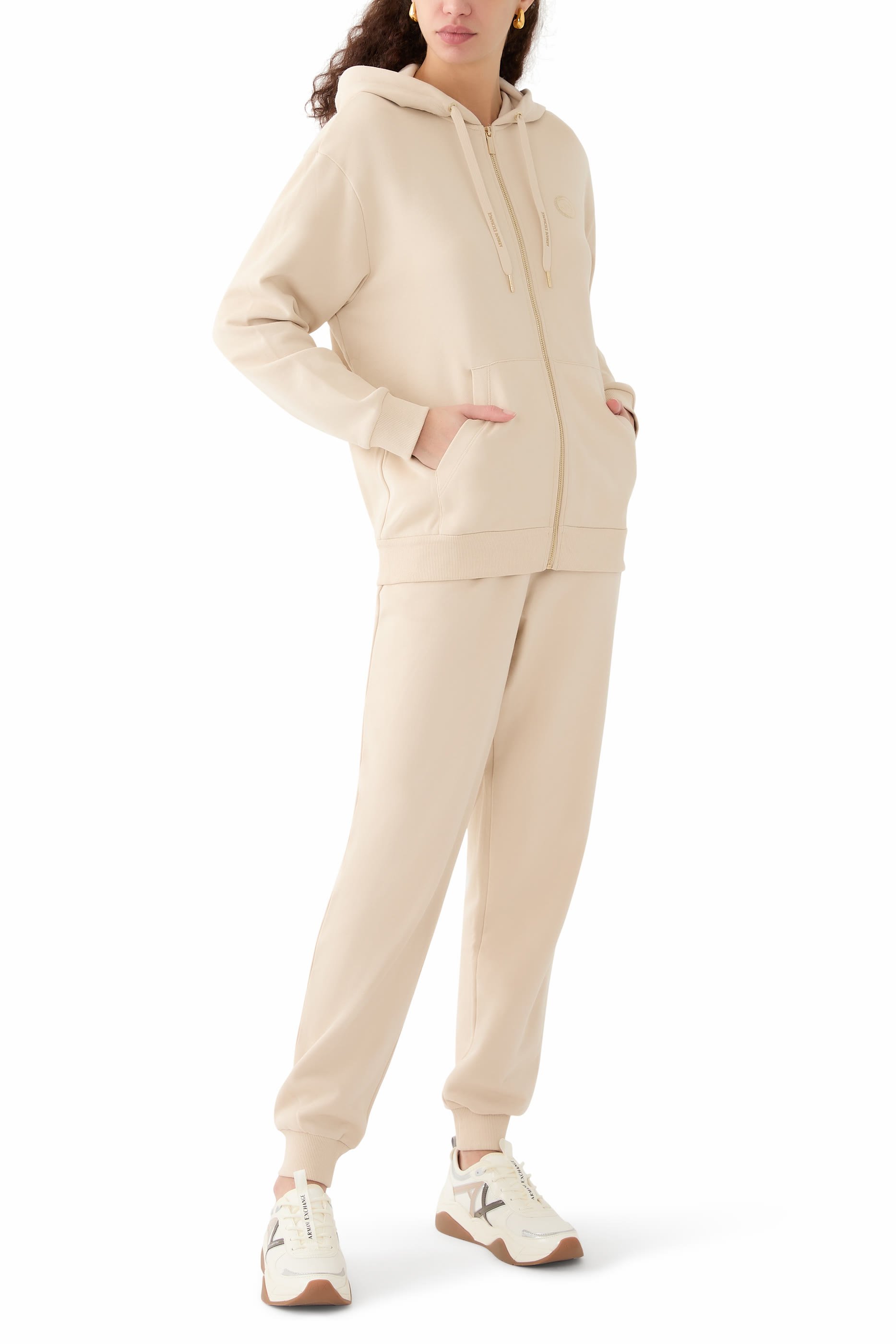 بنطال بقصة ساق واسعة