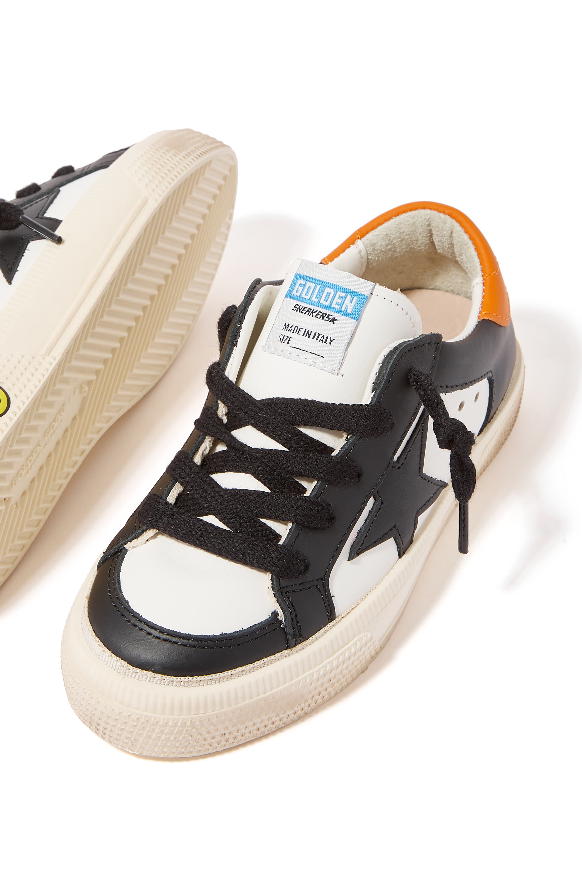 سنيكرز ماي جلد للأطفال