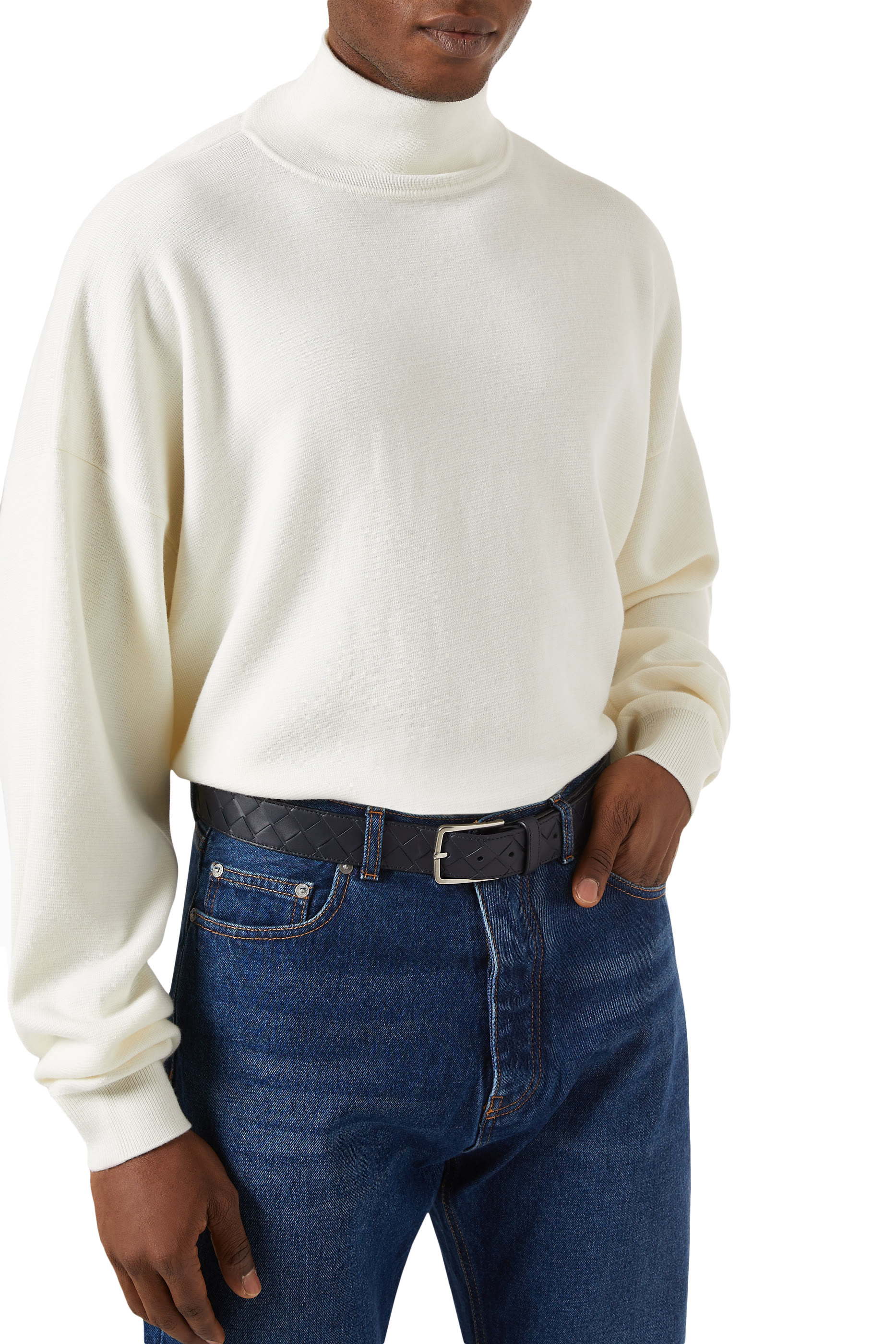 حزام بتصميم مجدول