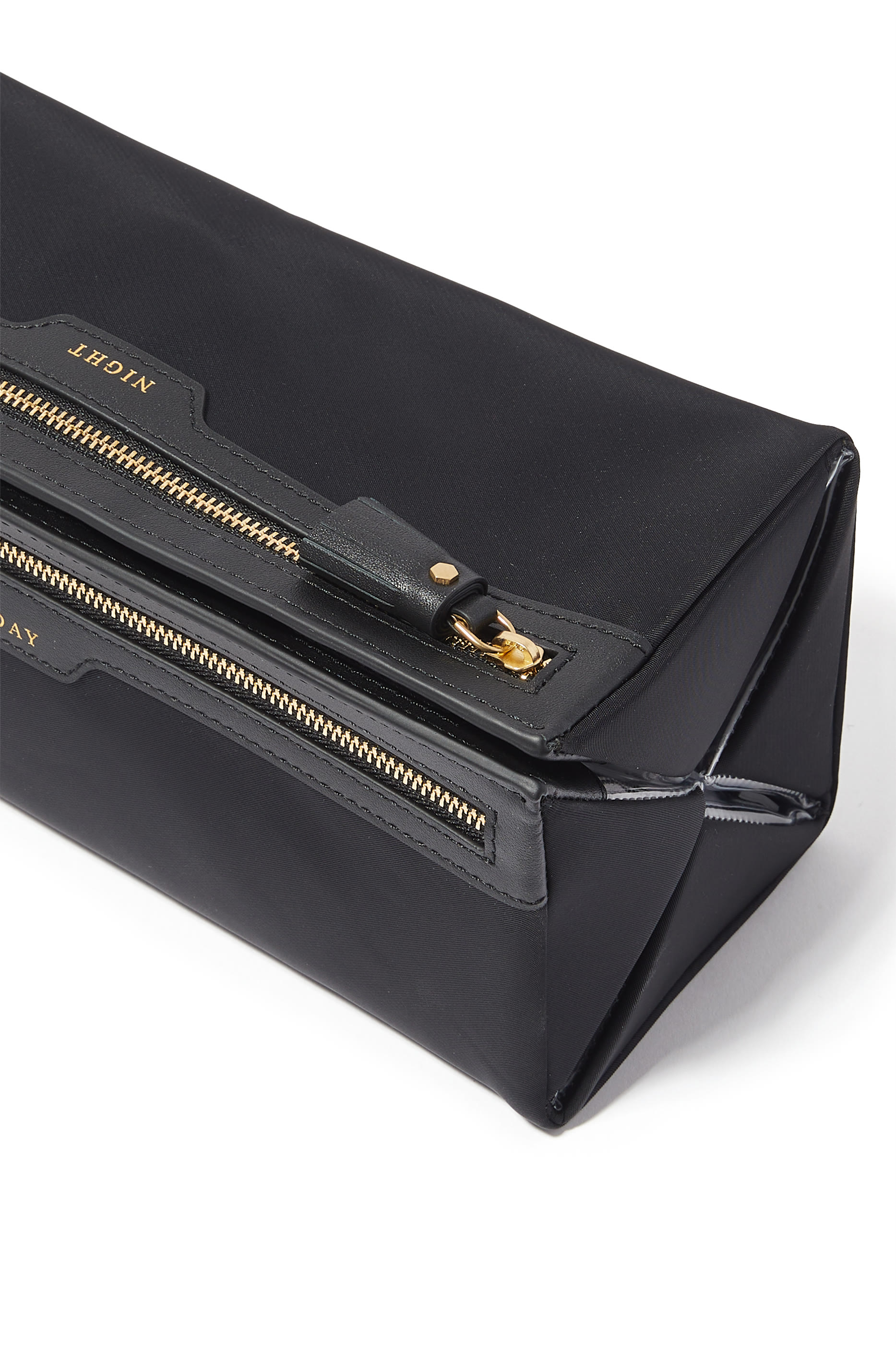 حقيبة نايت اند داي صغيرة