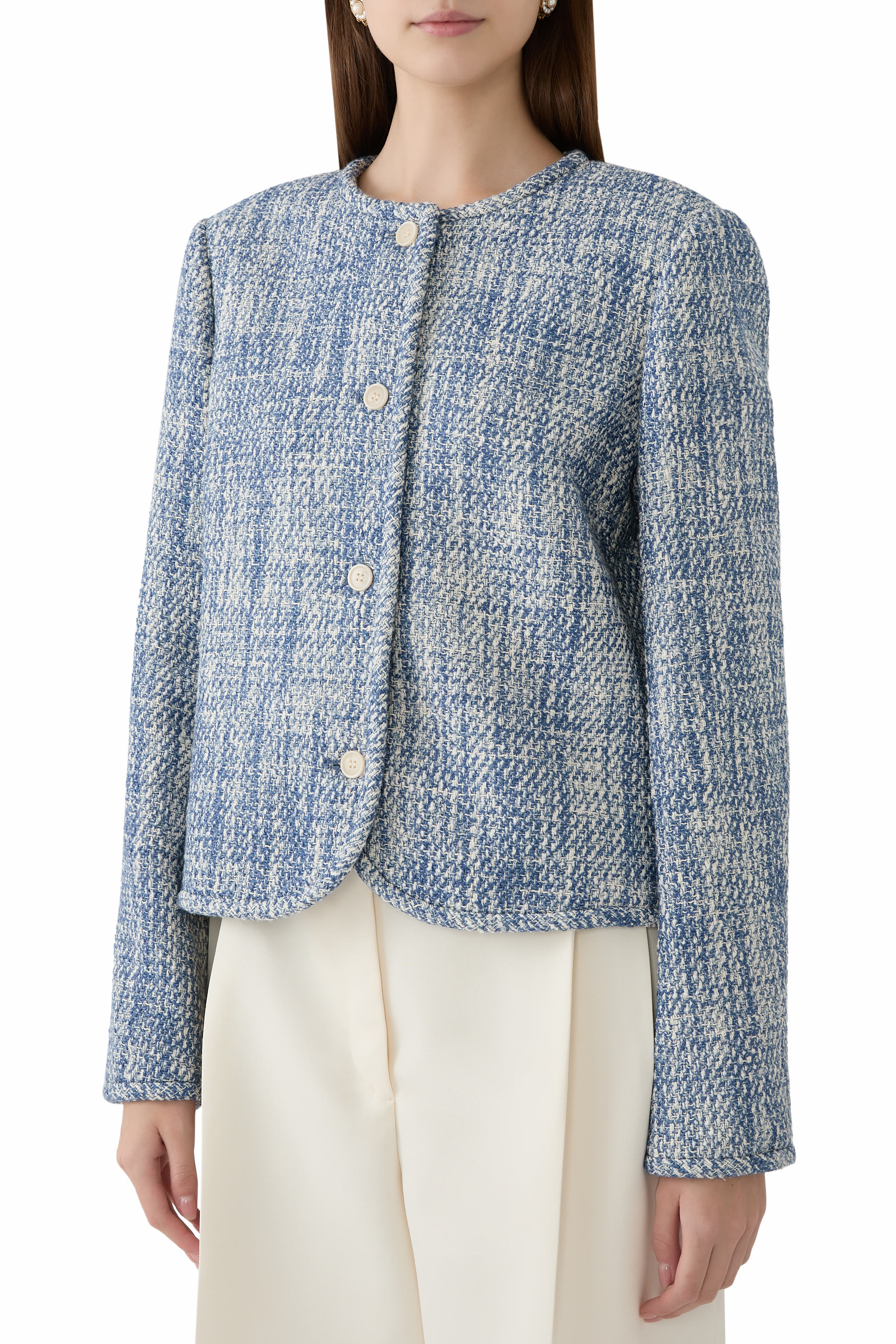 جاكيت بتصميم كارديجان تويد