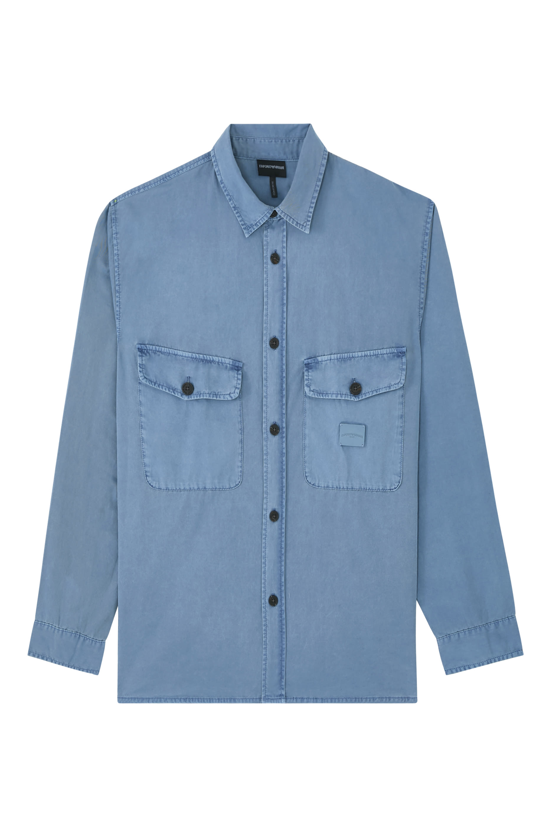 قميص بأكمام طويلة