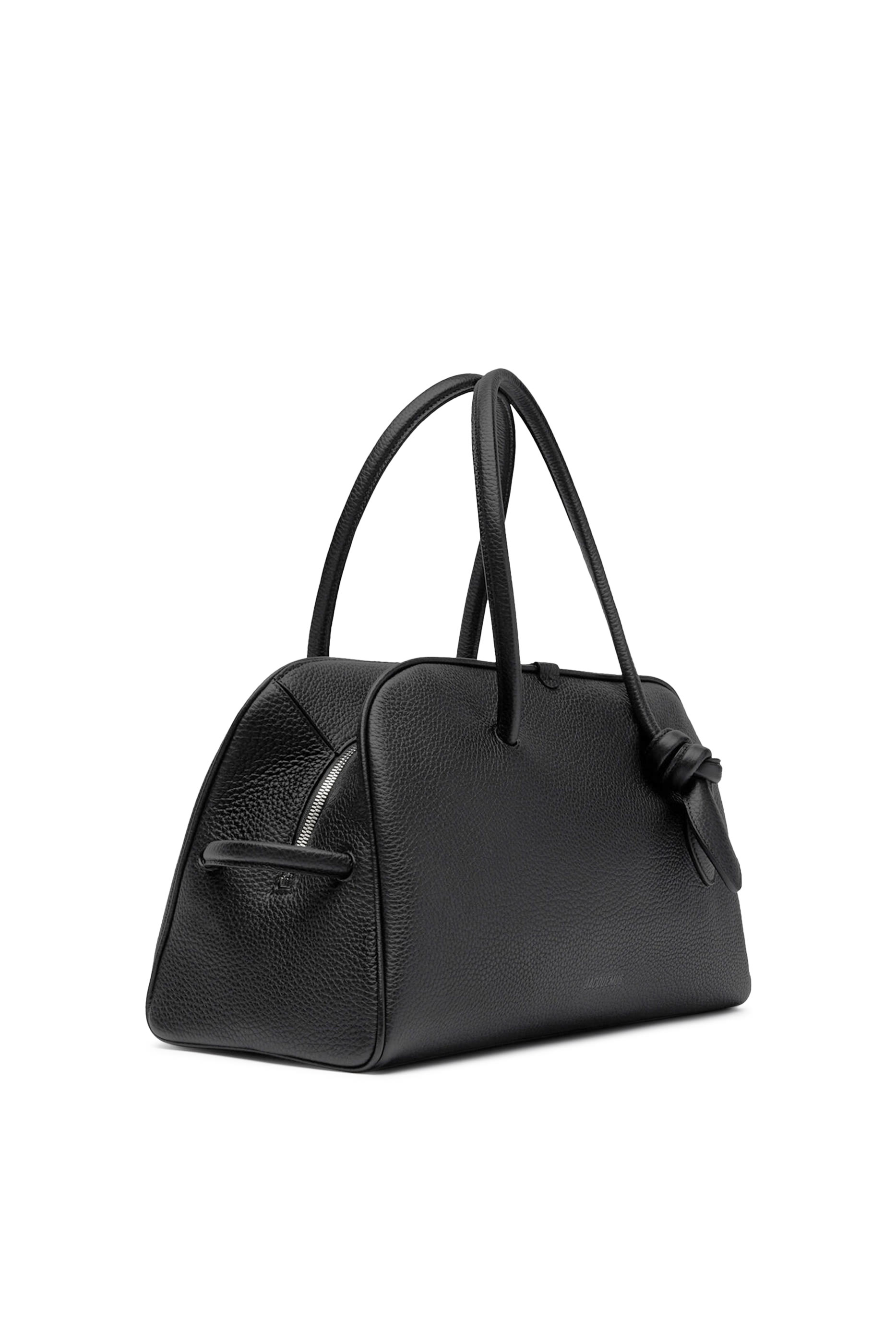 حقيبة توريزمو