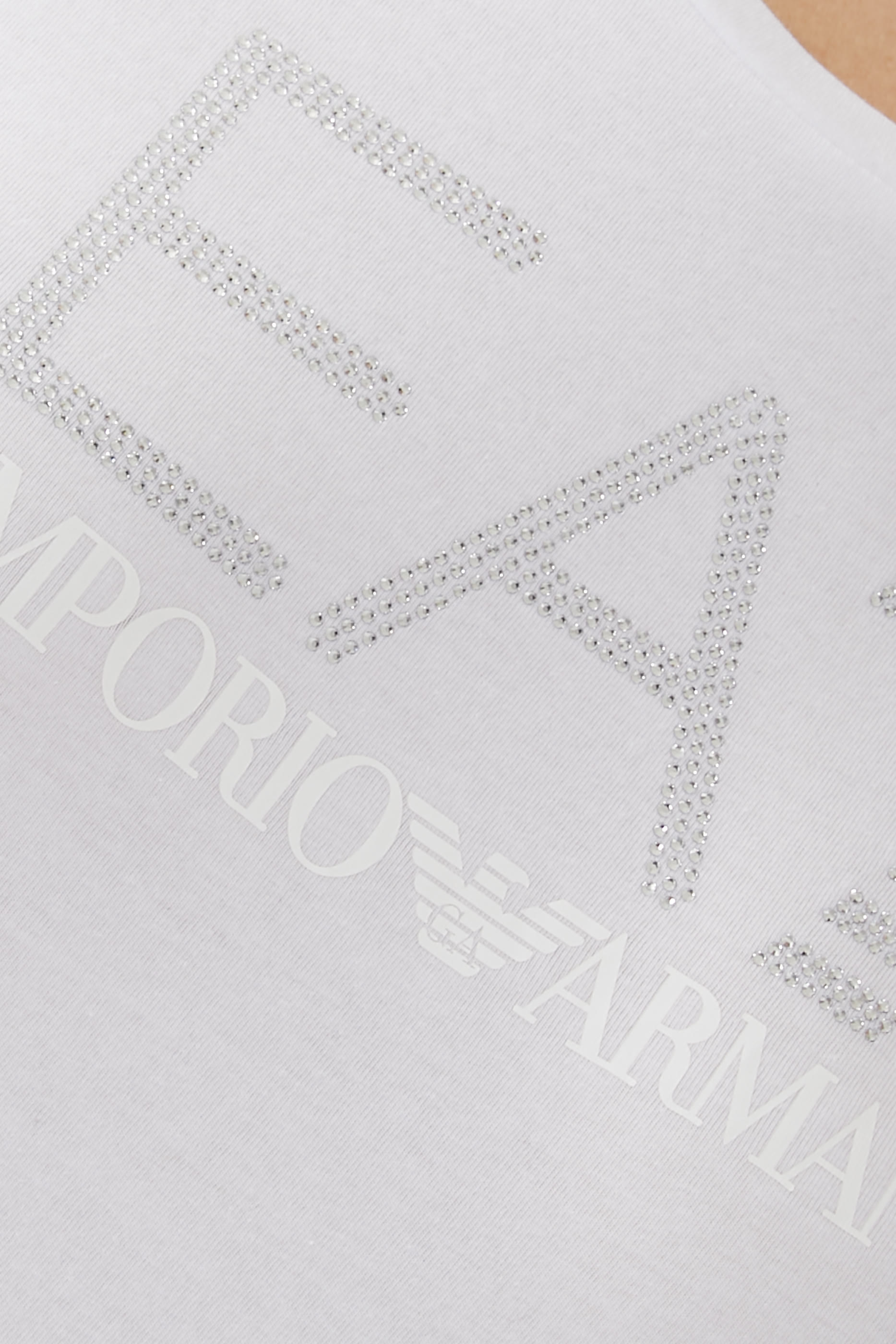 تيشيرت بأكمام قصيرة بشعار الماركة