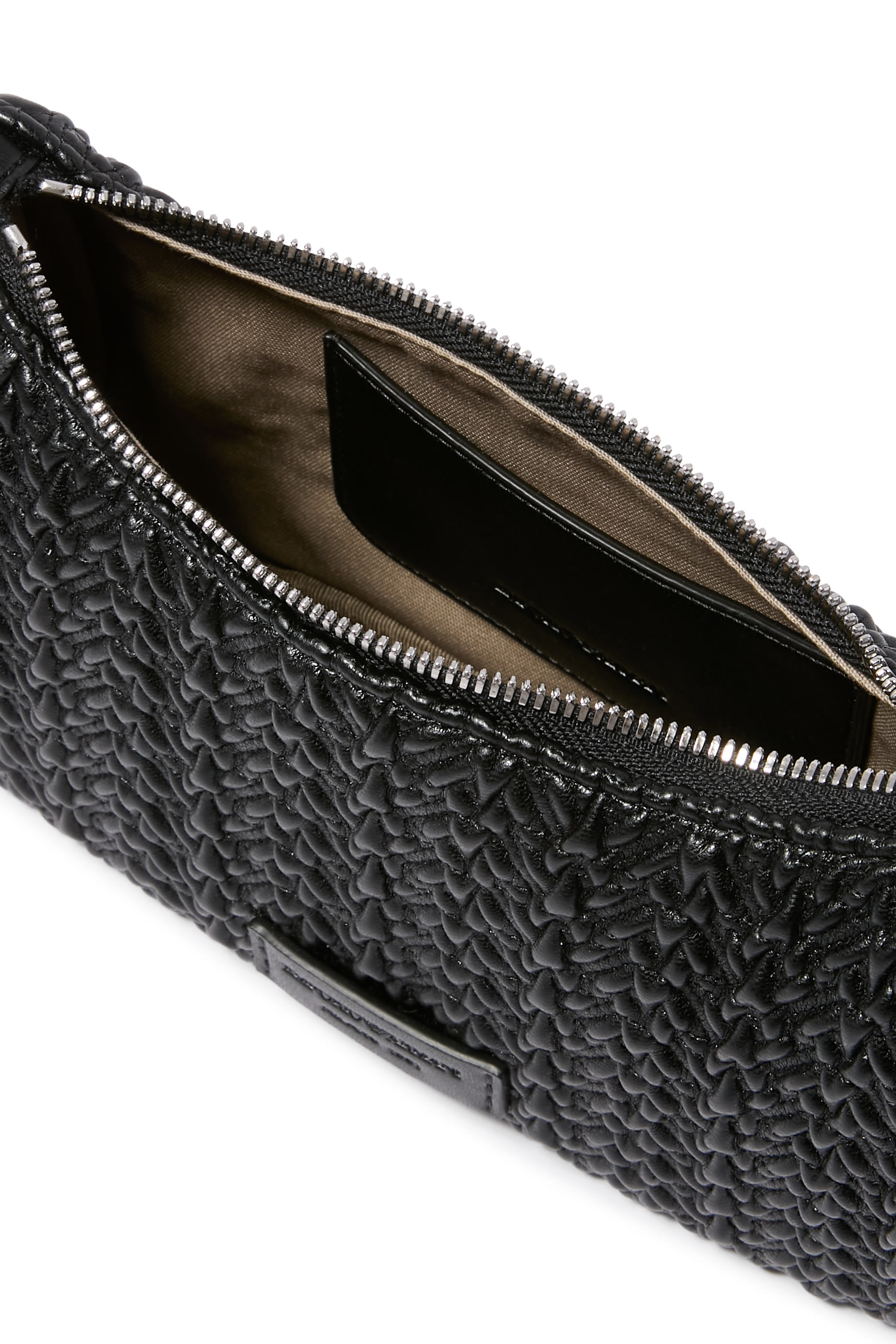 حقيبة بنقشة شعار الماركة