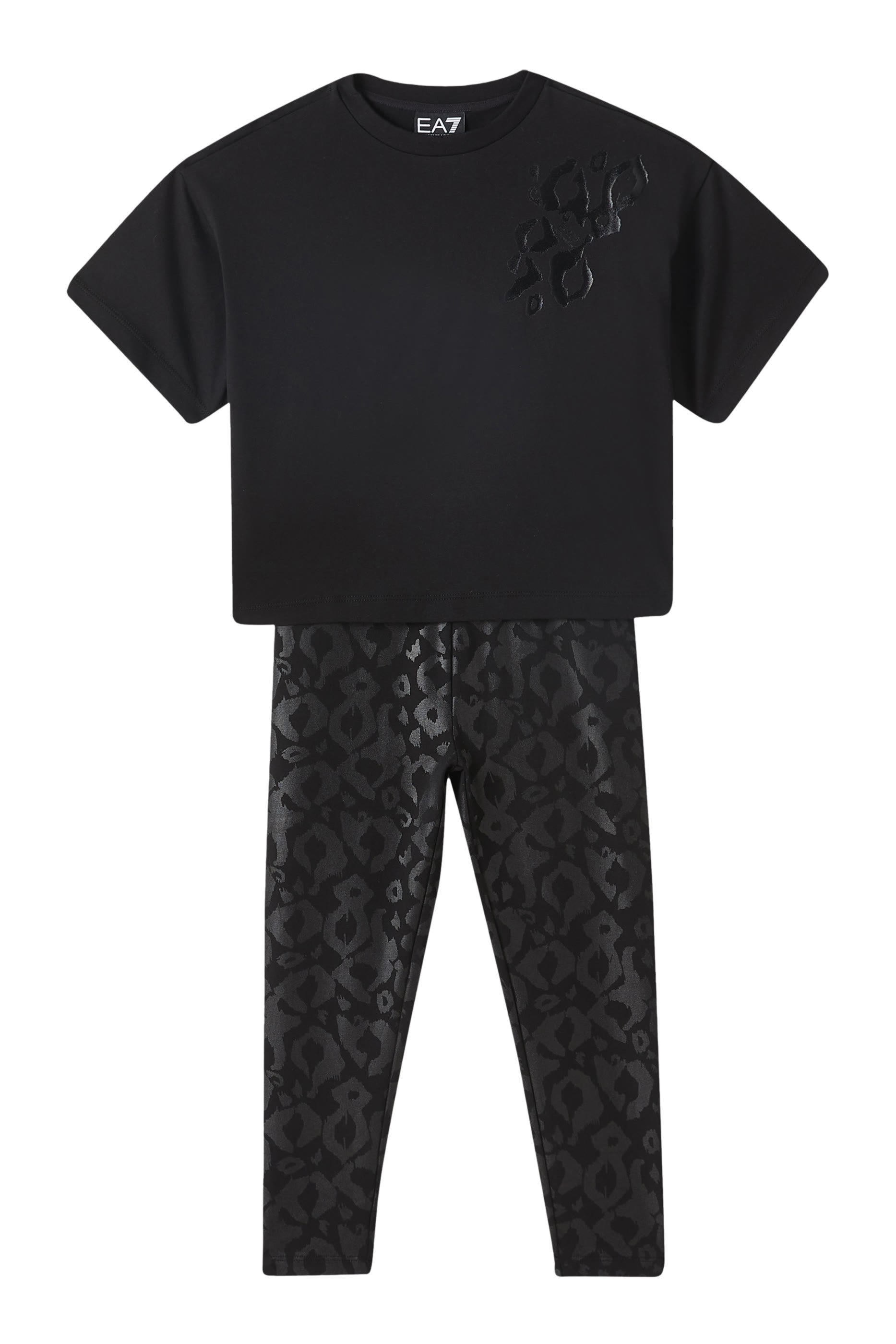 بدلة رياضية بشعار الماركة للأطفال